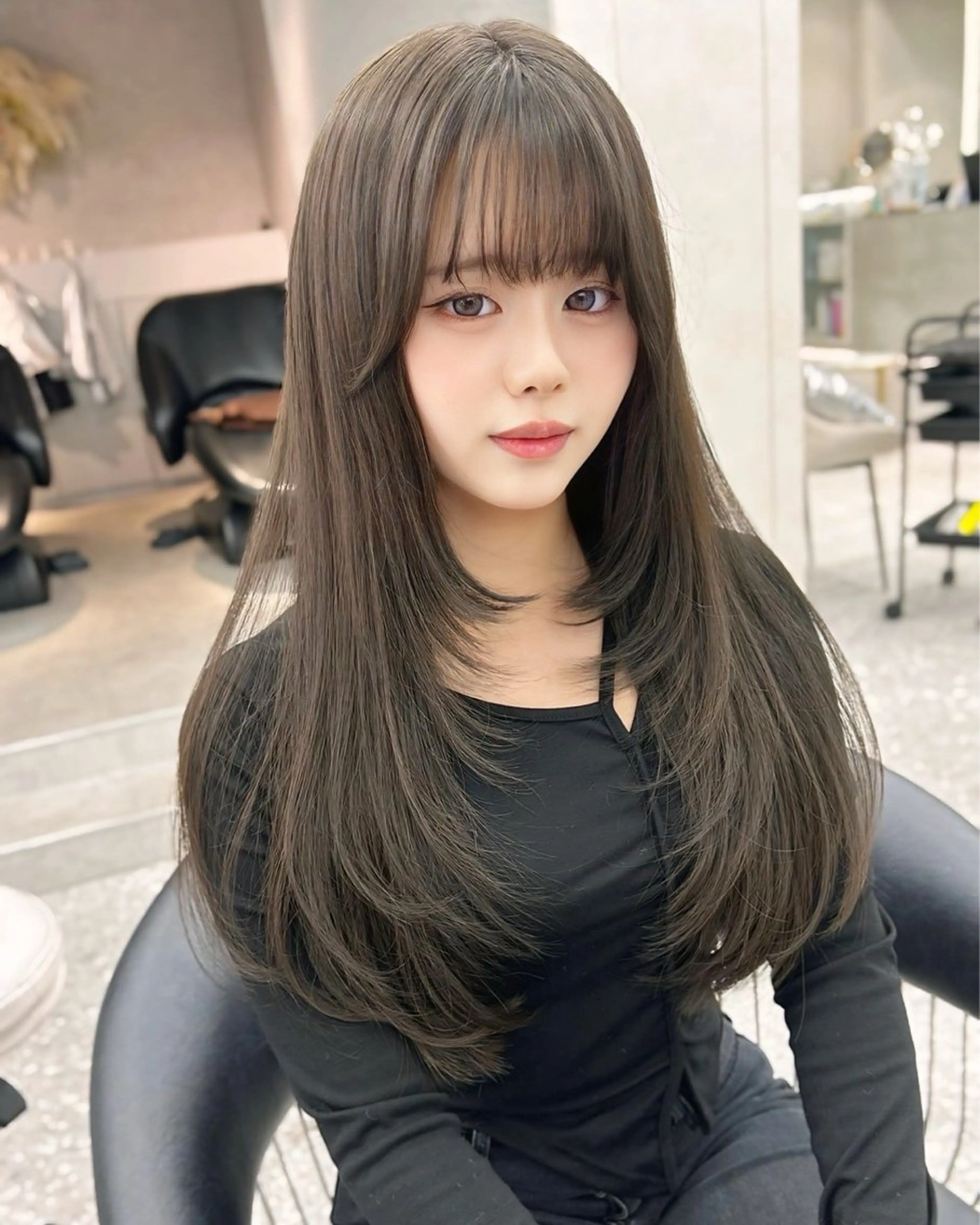 ロング Lond Le'a /ハイトーンカラーのヘアスタイル