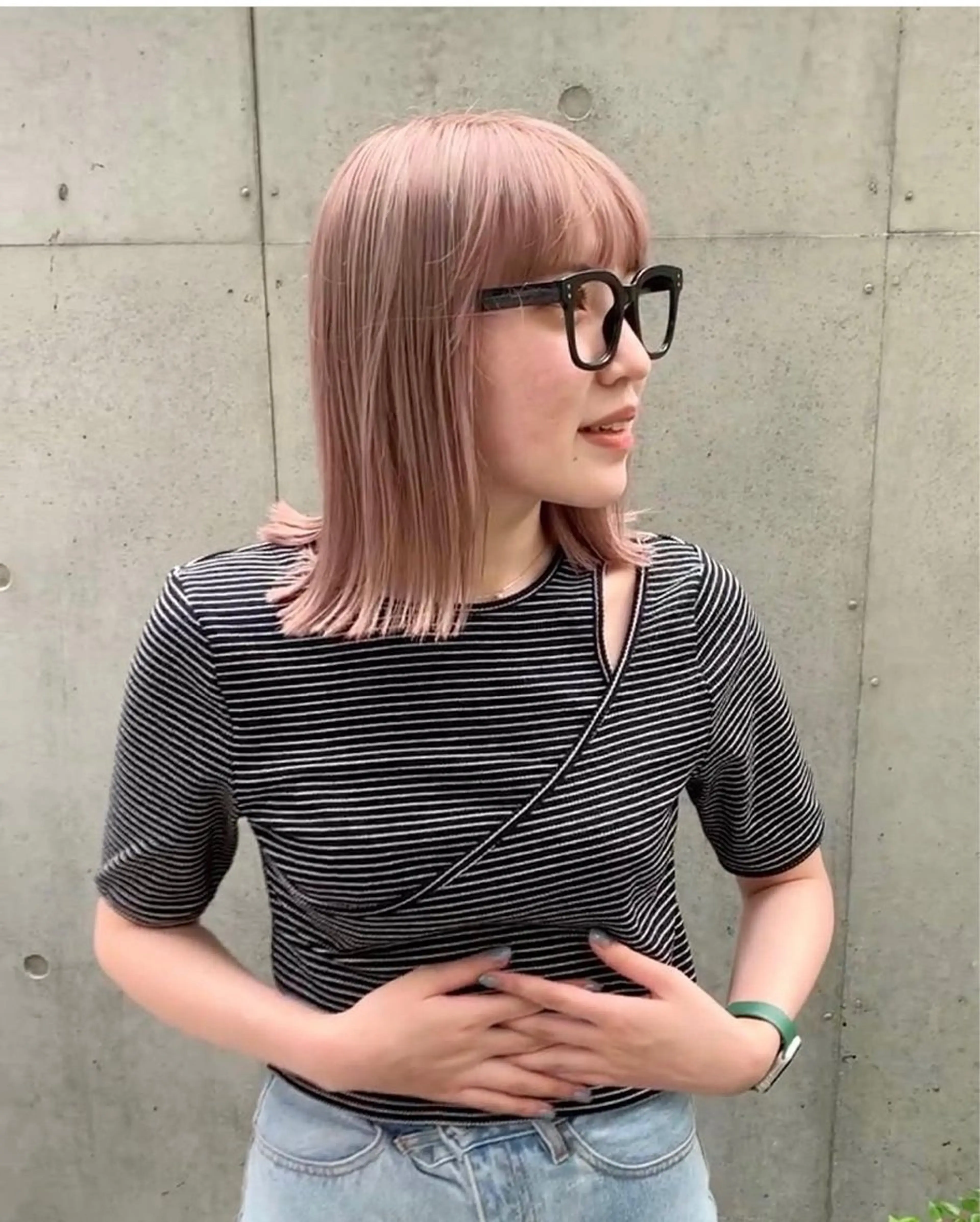 ミディアム カラー ベージュカラー ミルクティーベージュ ピンクカラー ナチュラル×色気パ ーマ 渋谷/マナミのヘアスタイル