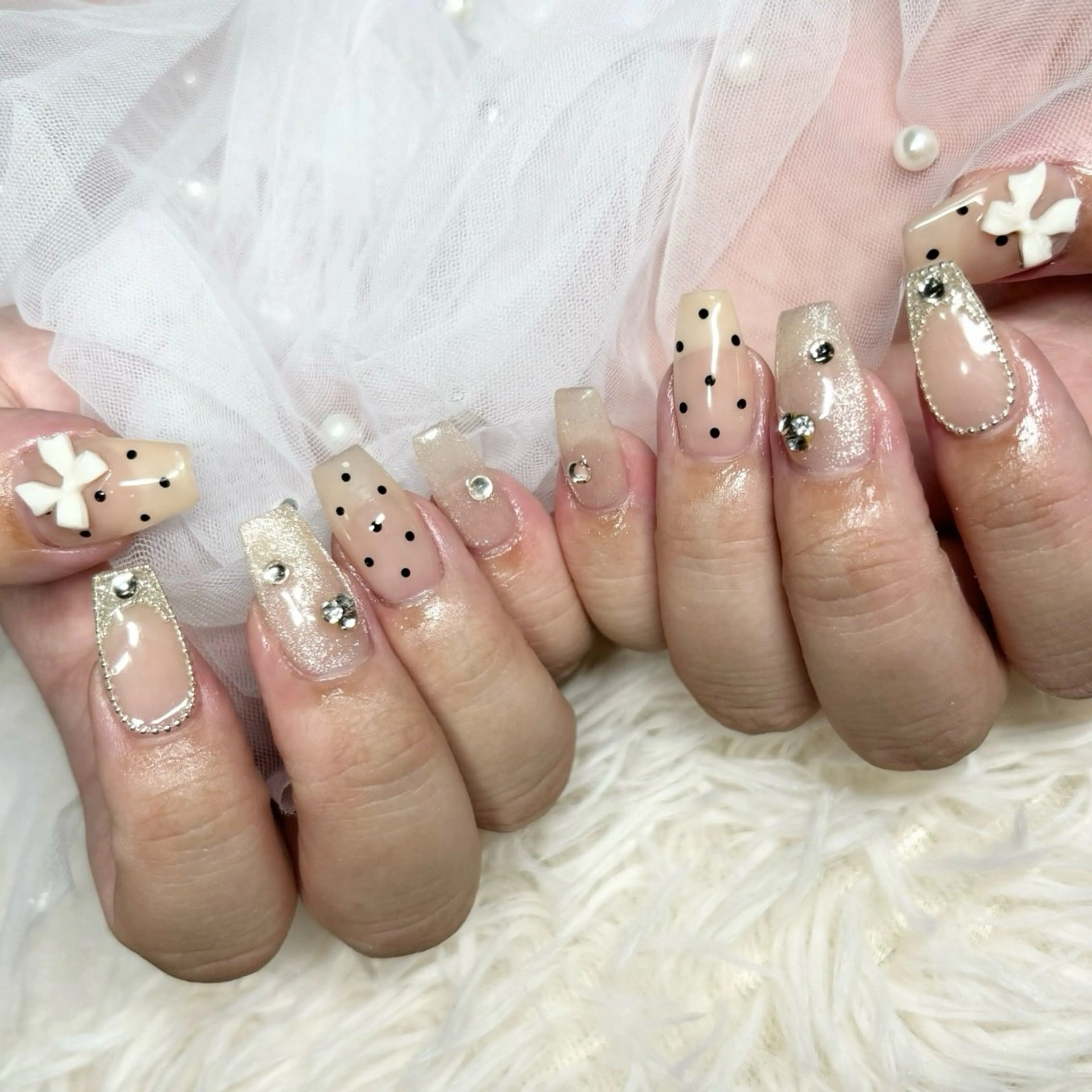 ネイル nail salon Ecrin所属・前島 稀歩のネイルデザイン