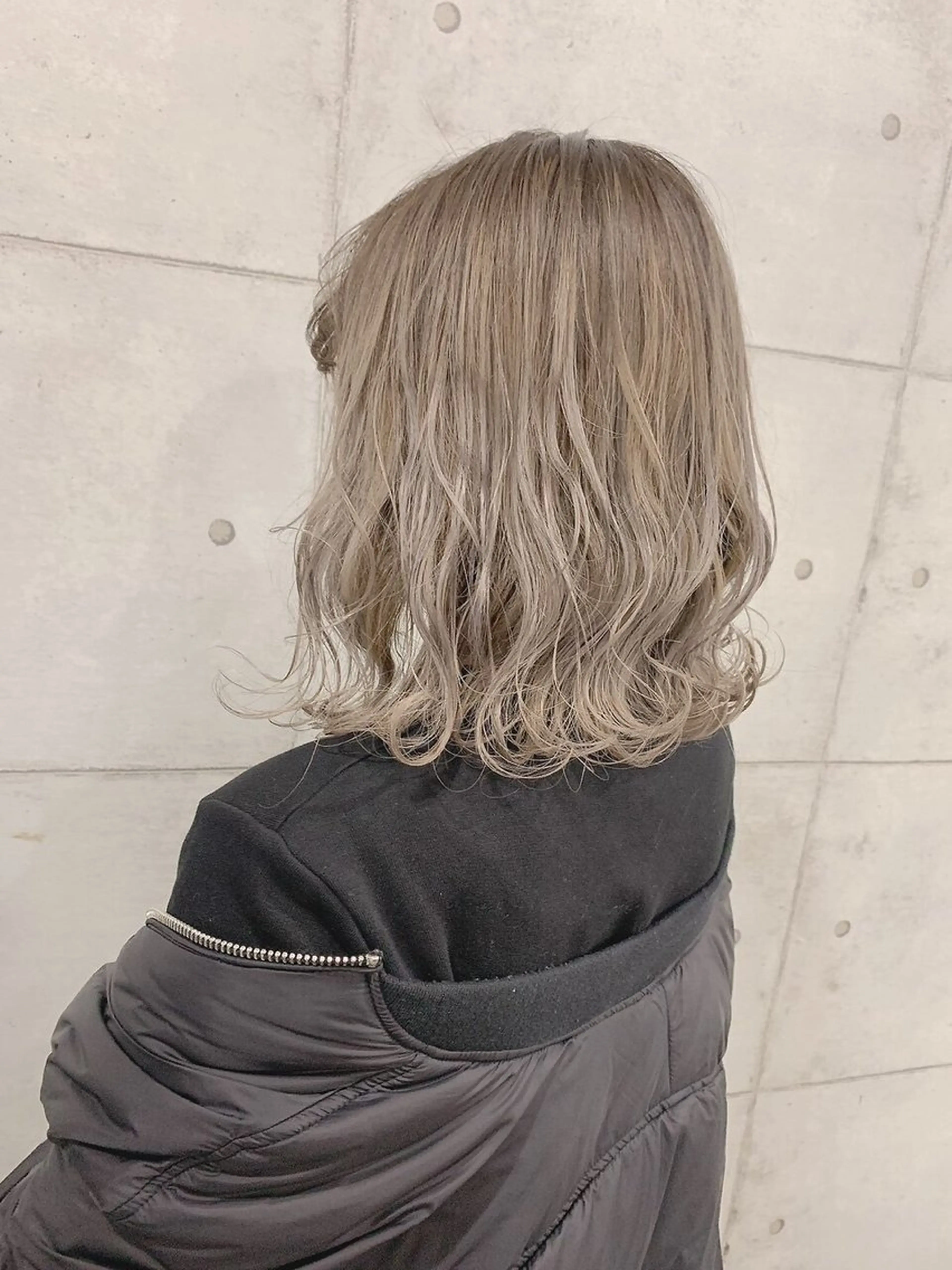 セミロング カラー パーマ ヘアアレンジ 江坂エリア最安値◎ ブリーチ*土田のヘアスタイル