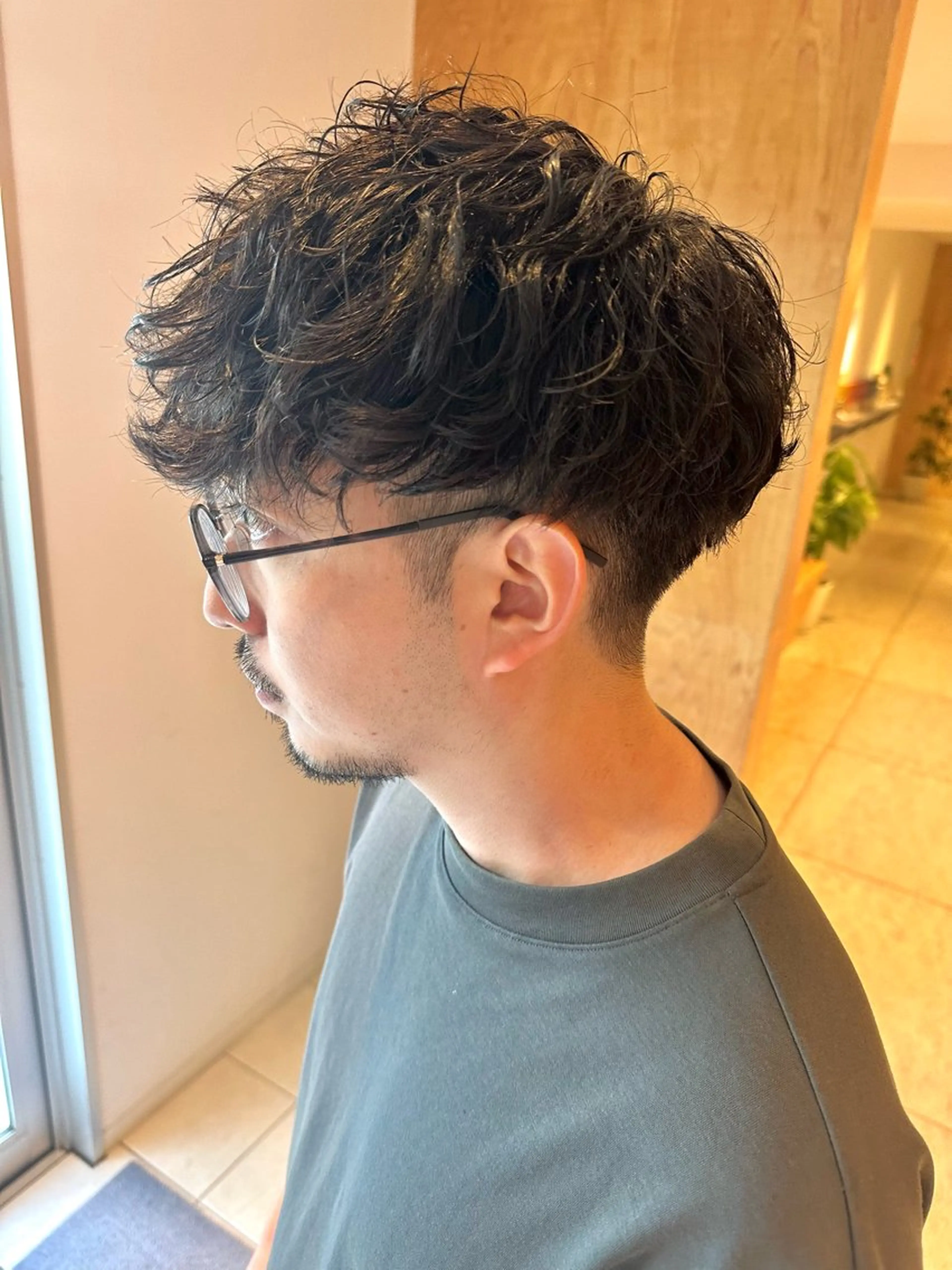 ミディアム パーマ メンズ ミディアムパーマ メンズパーマ メンズパーマ達人/ フェード/イツキのヘアスタイル