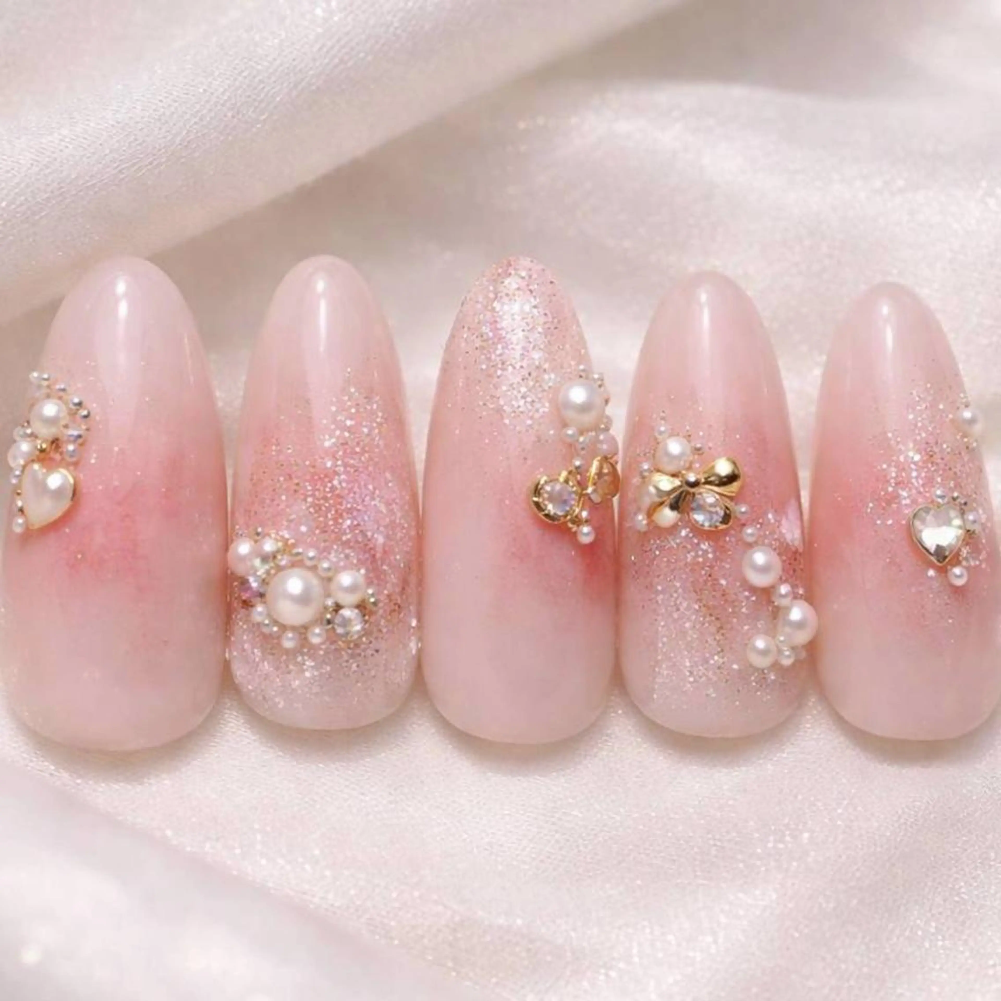 【人気No3】韓国風チークネイル♪《ご新規様&当店付替オフ無料》♪¥6000の写真