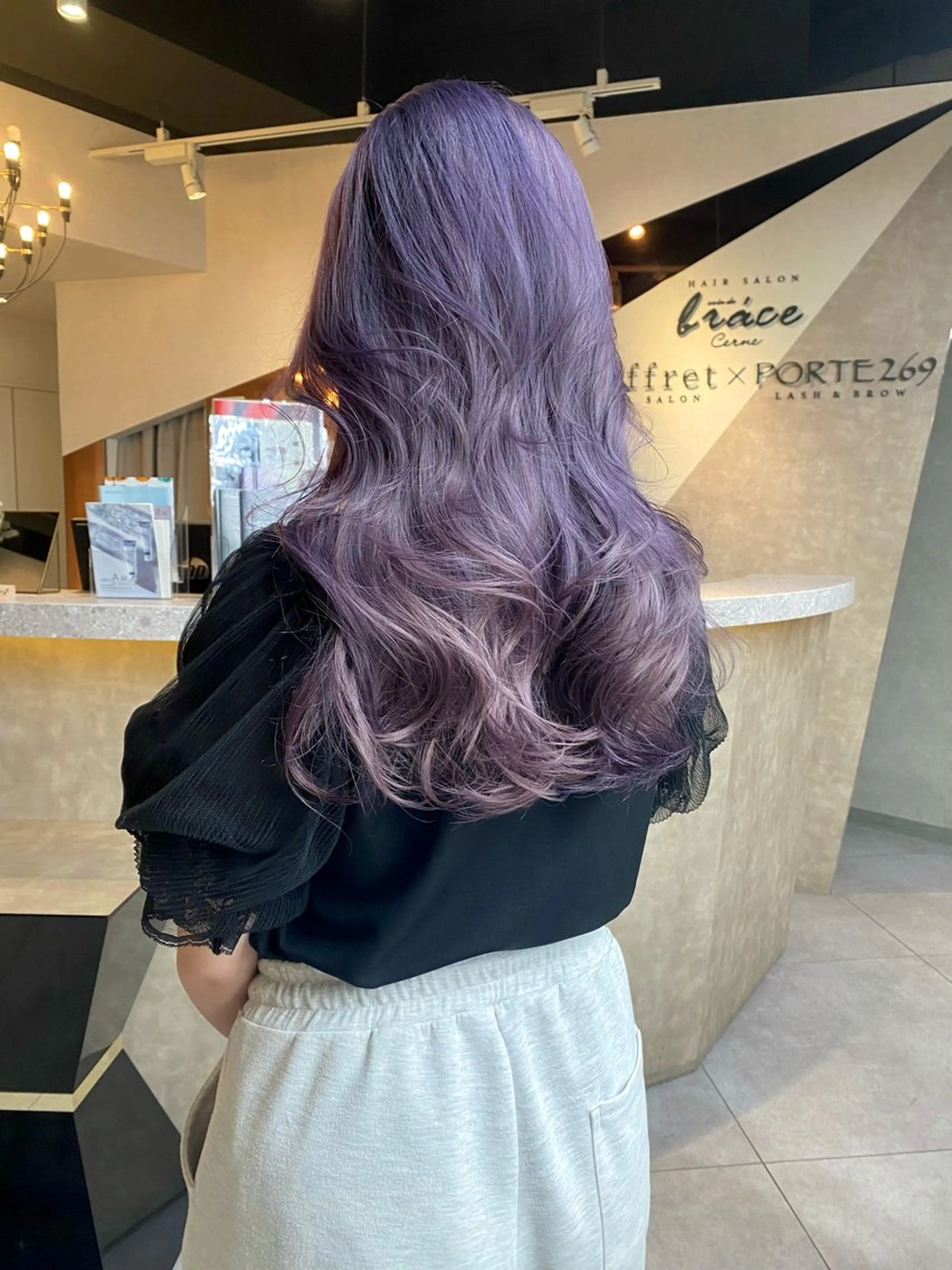 ロング カラー 藤原快斗/レイヤー /ウルフ/ハイトーンのヘアスタイル