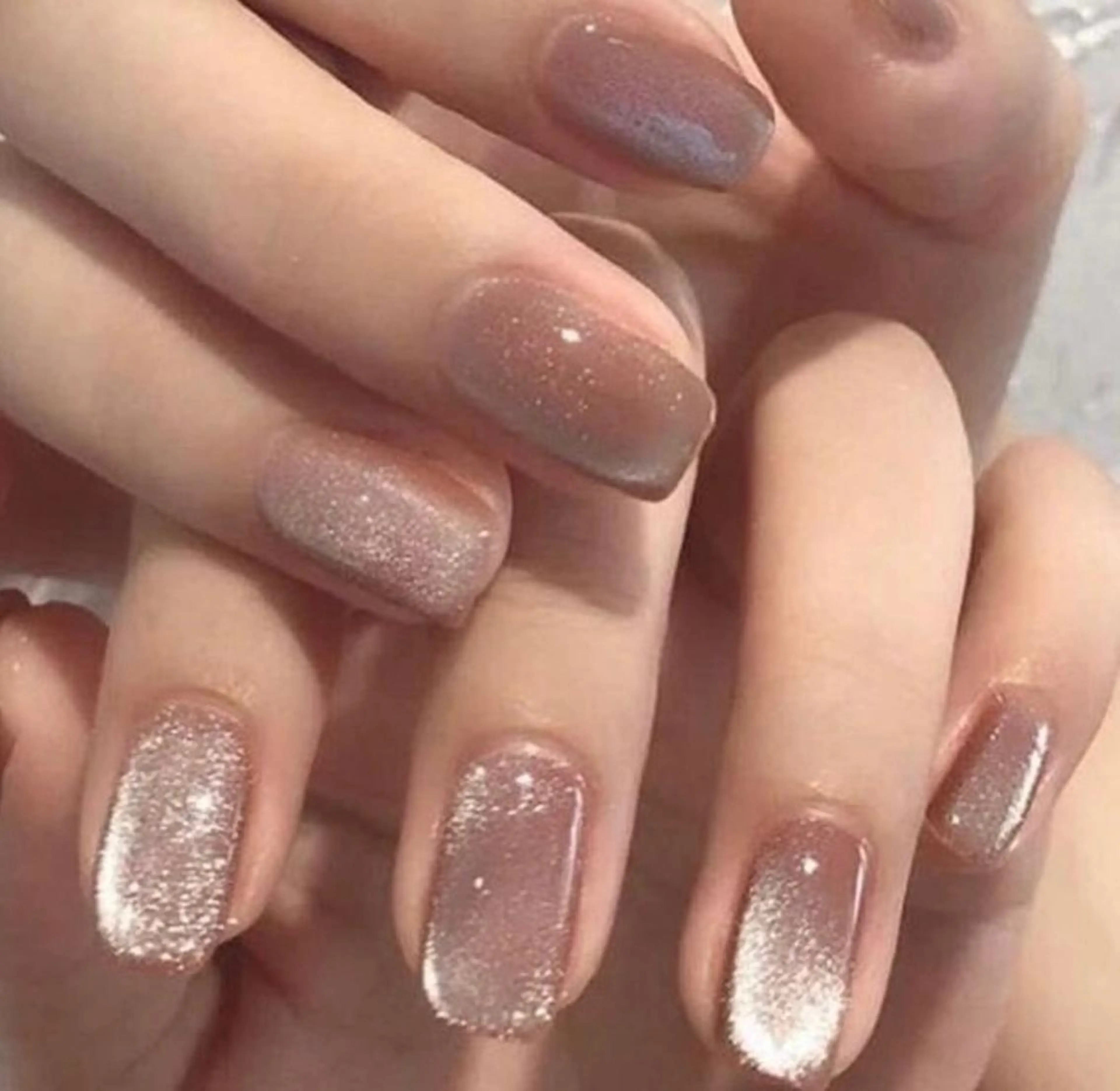 ネイル Trinity ネイリストスタッフのネイルデザイン