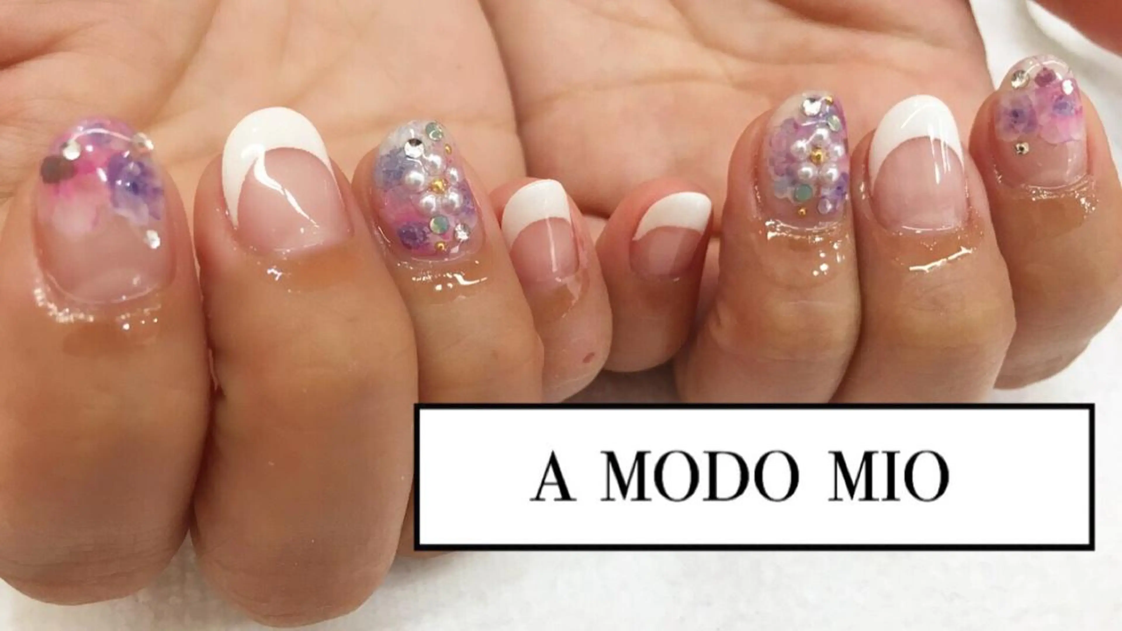 ネイル A MODO MIOのネイルデザイン