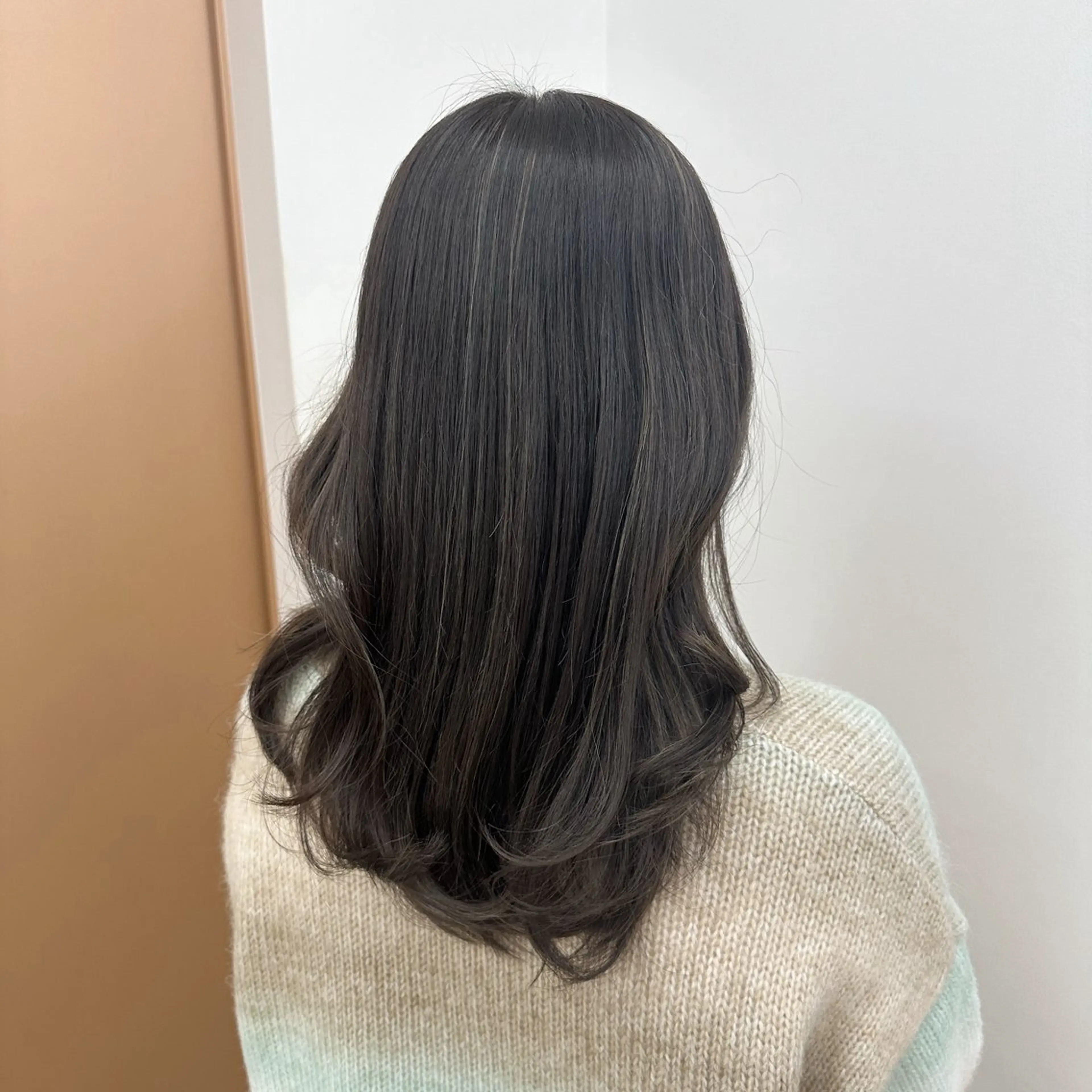 ロング 安丸 結夏のヘアスタイル