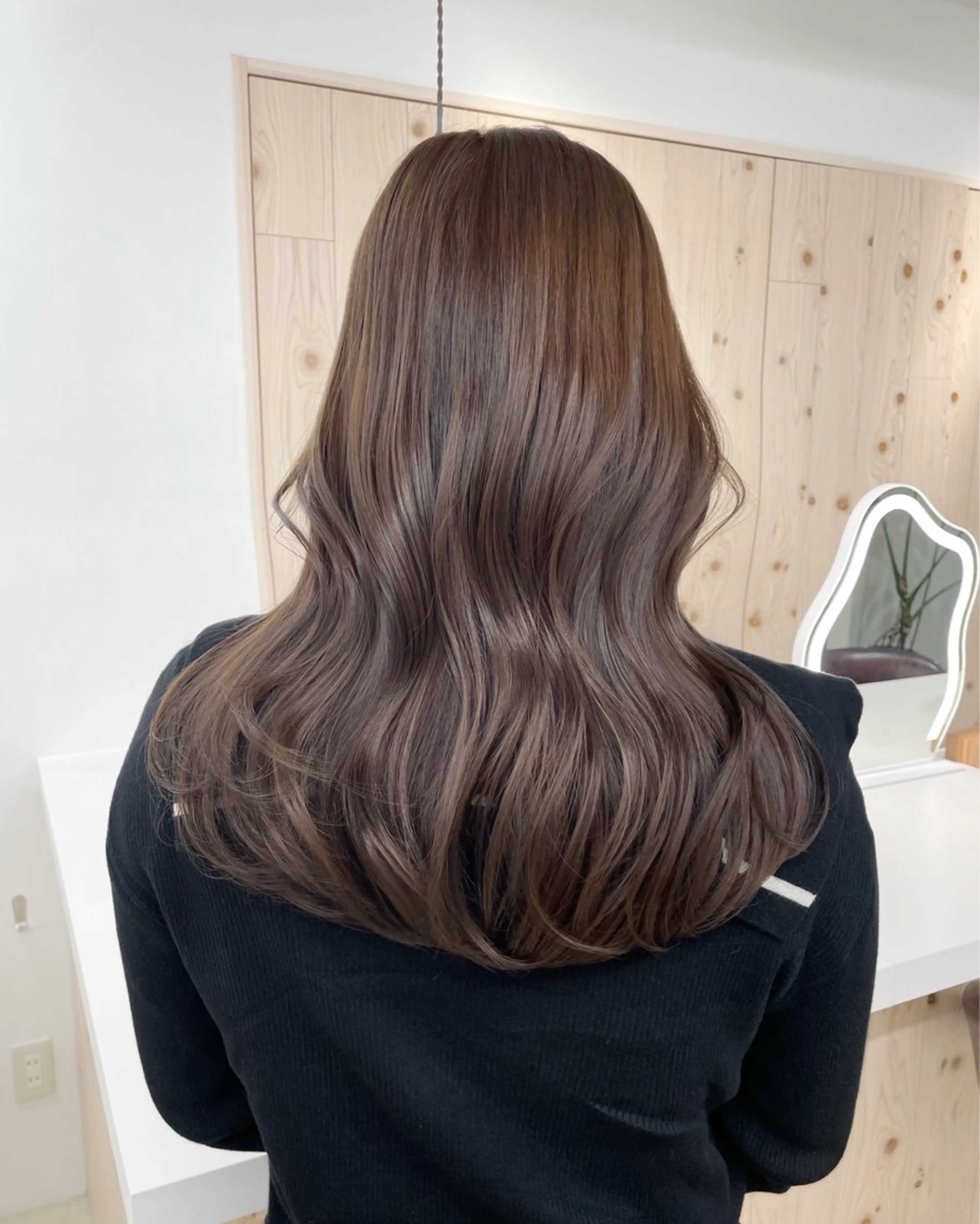 ロング カラー カット ヘアカラー トリートメント ヘアセット 新宿/韓国ヘア/ 髪質改善ストレートのヘアスタイル