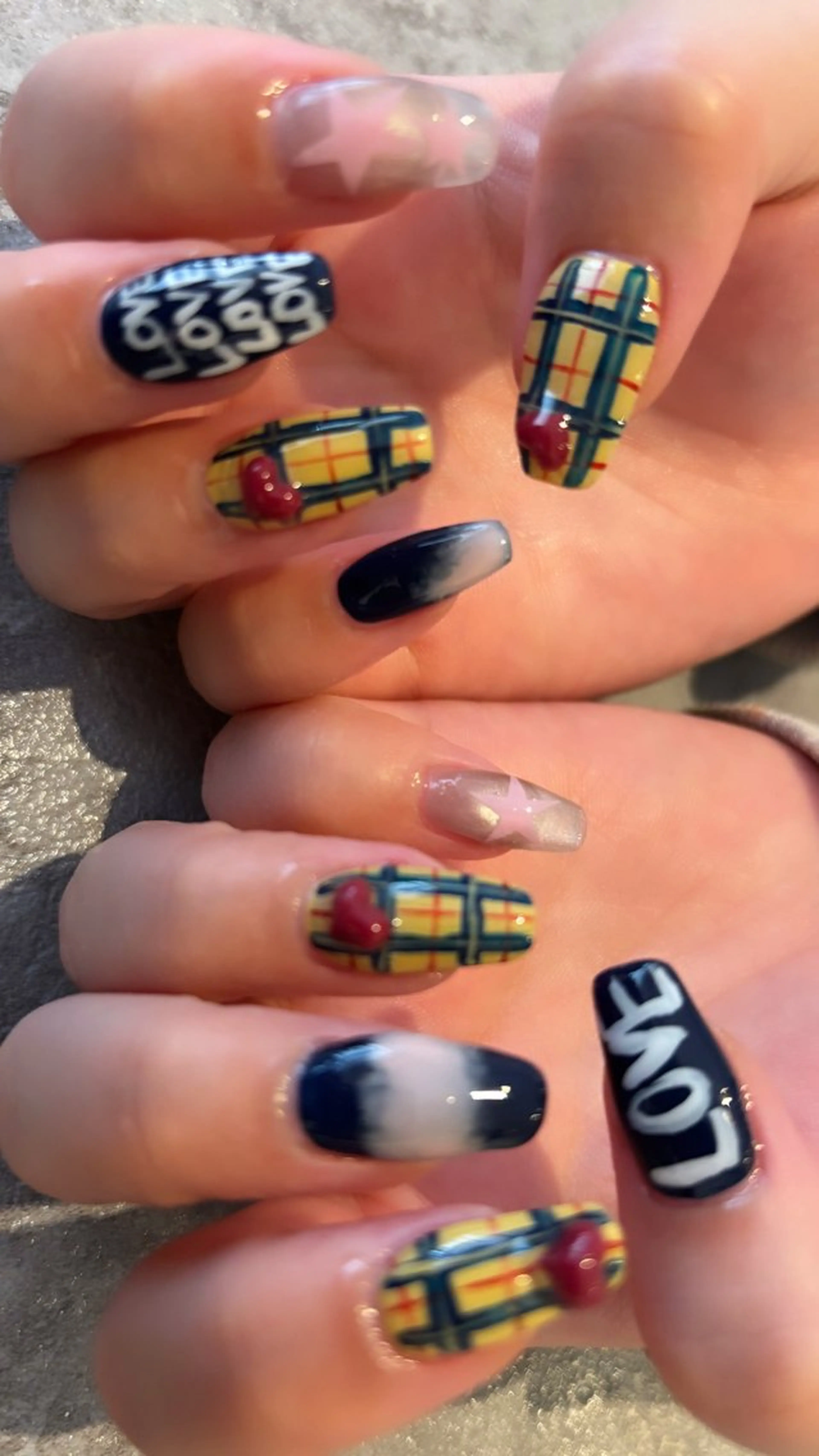 ネイル 持ち込み Mignon所属・Mignon 、のネイルデザイン