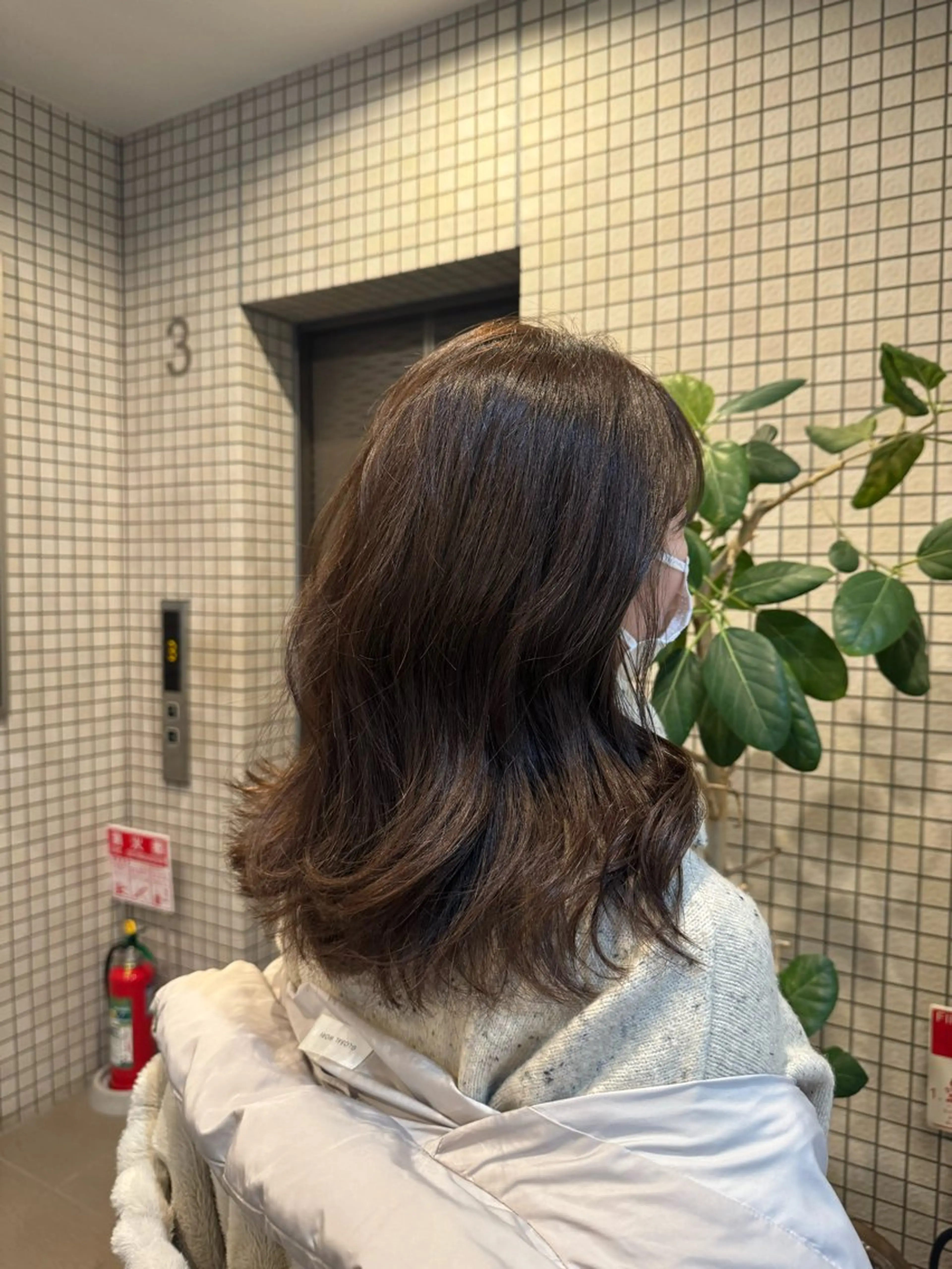 ミディアム ヘアカラー 透明感カラー🪡🤍 nanao🤍🪡のヘアスタイル