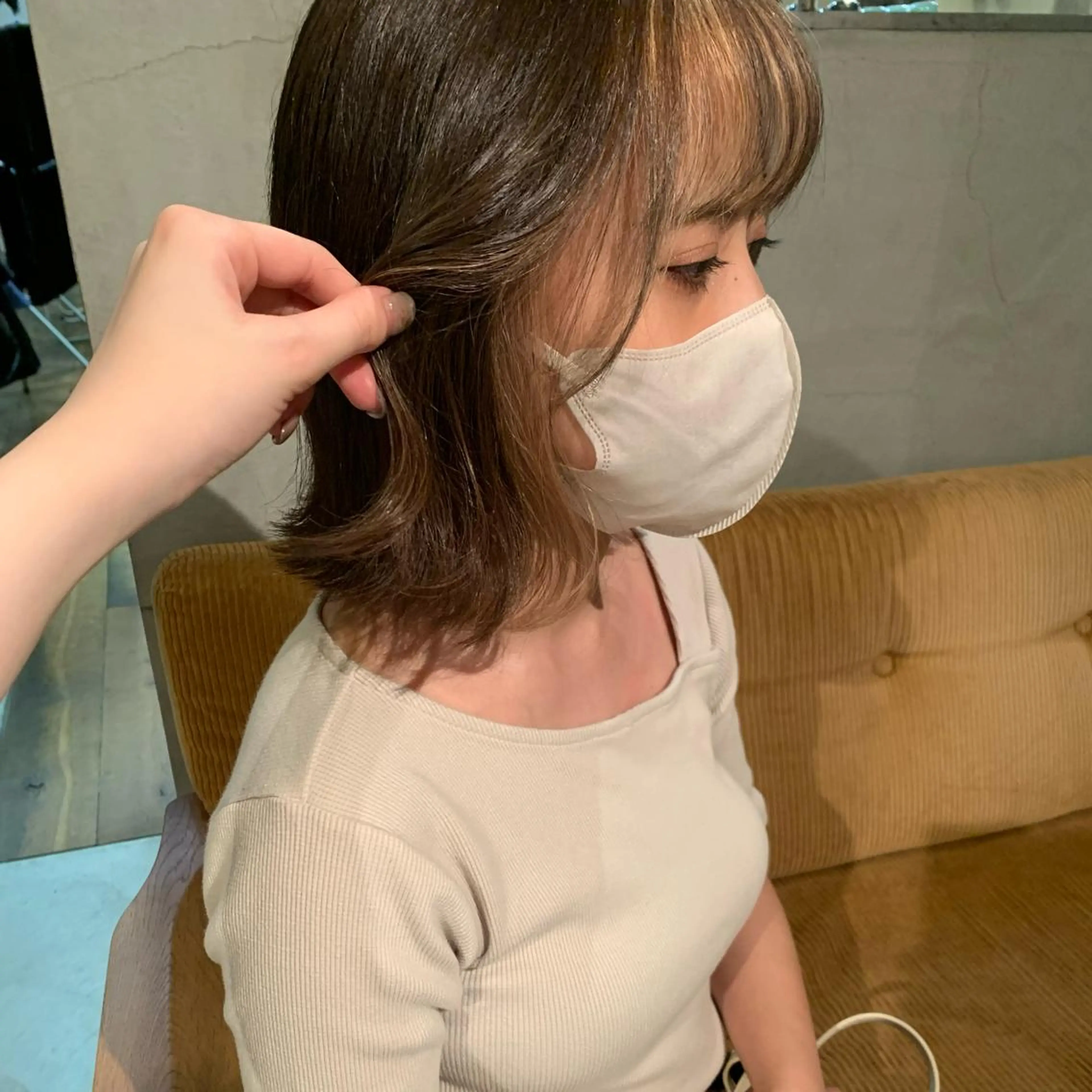 ミディアム カラー ミストバング  フェイスフレーミング レイヤー/韓国ヘア 杉浦結梨のヘアスタイル