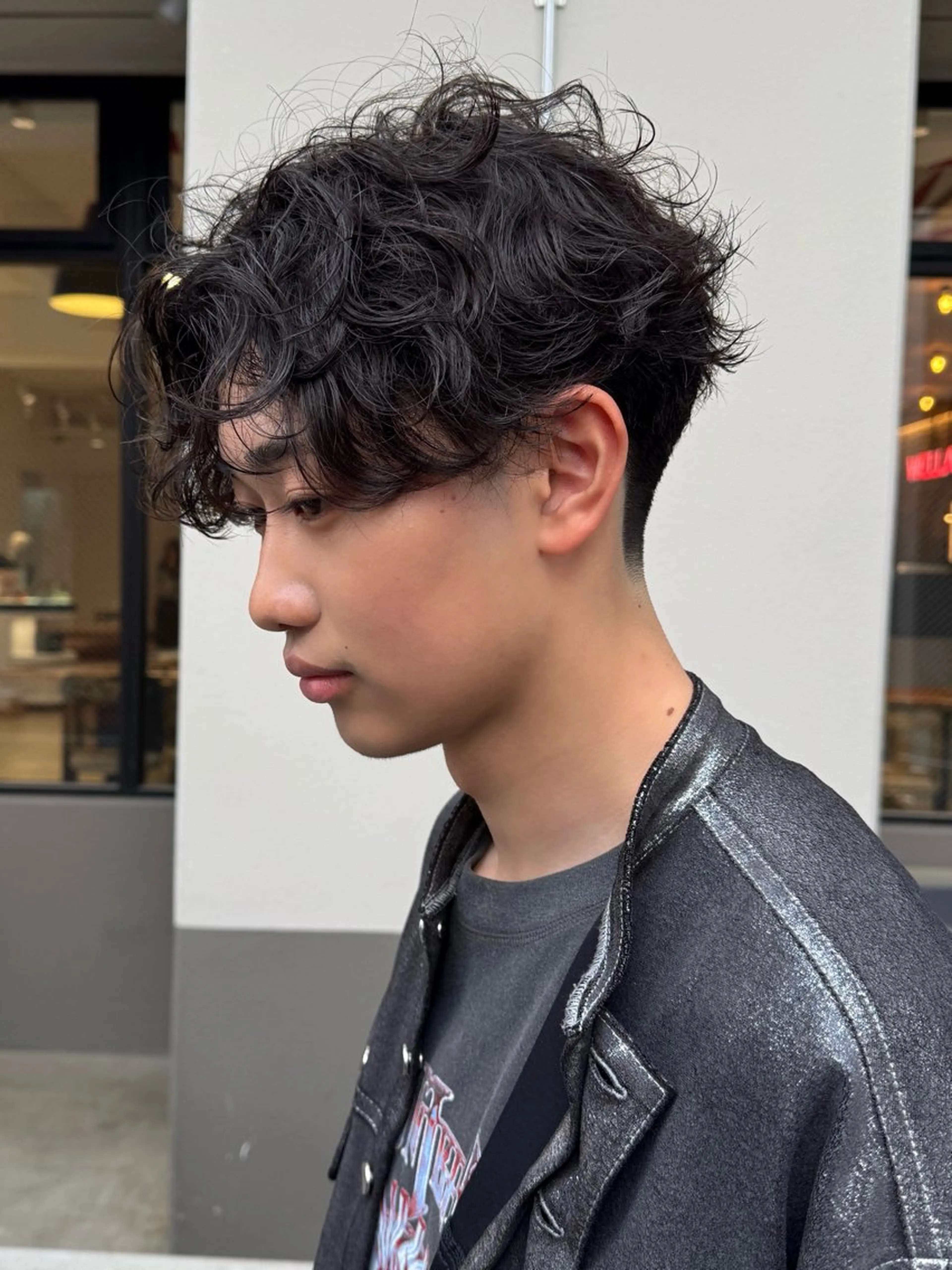ショート パーマ メンズ オチ ハナのヘアスタイル