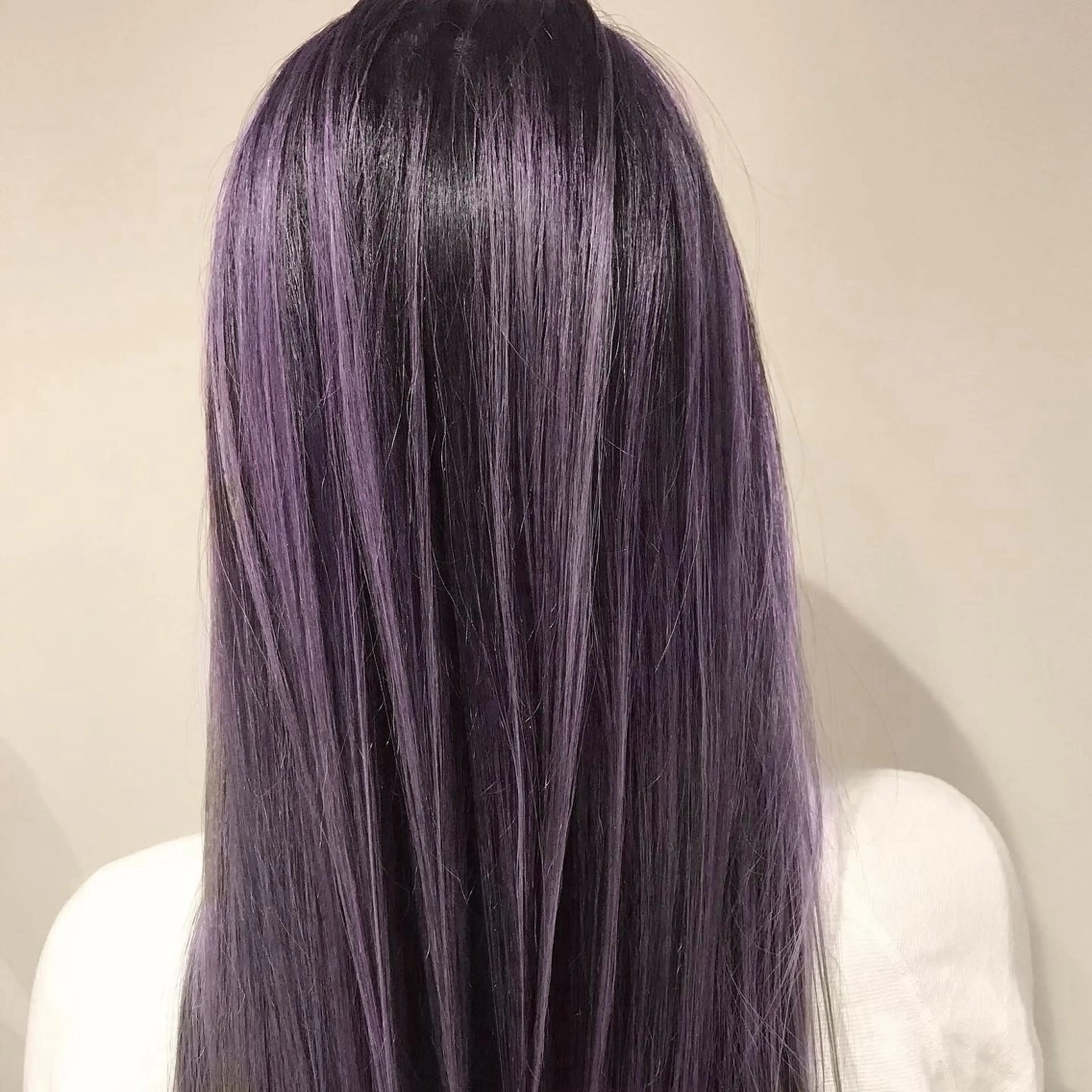 セミロング カラー アッシュ バレイヤージュ ベージュカラー ブリーチ ケアブリーチ AMI Hair  supply所属・髪質改善カラー 韓国風レイヤーのヘアスタイル