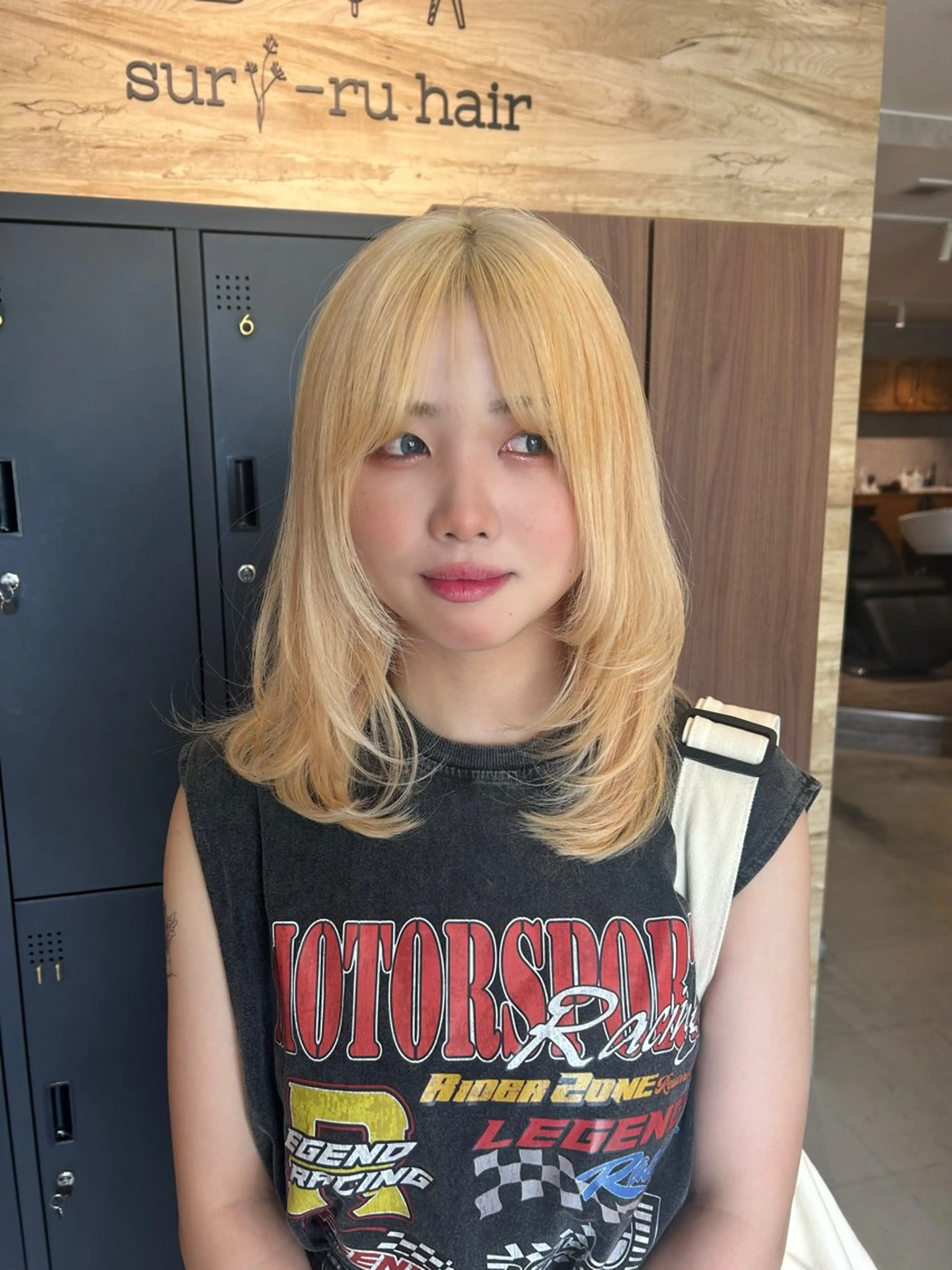 セミロング カラー suri-ru hair【スリールヘアー】所属・FURUSAWA AOIのヘアスタイル