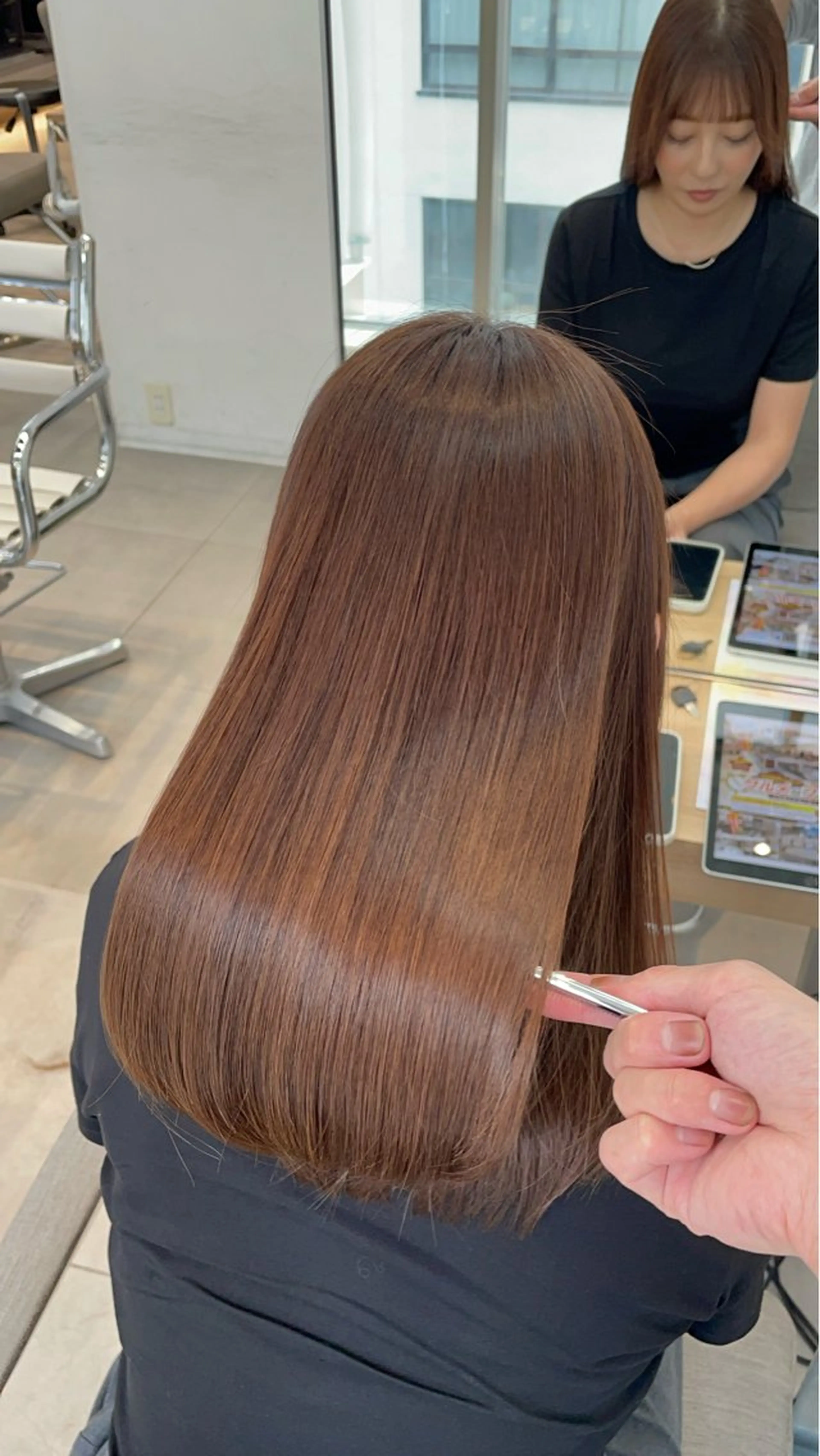 セミロング カット 縮毛矯正 トリートメント ヘッドスパ ✨髪質改善✨美髪 矯正🫧小泉のヘアスタイル