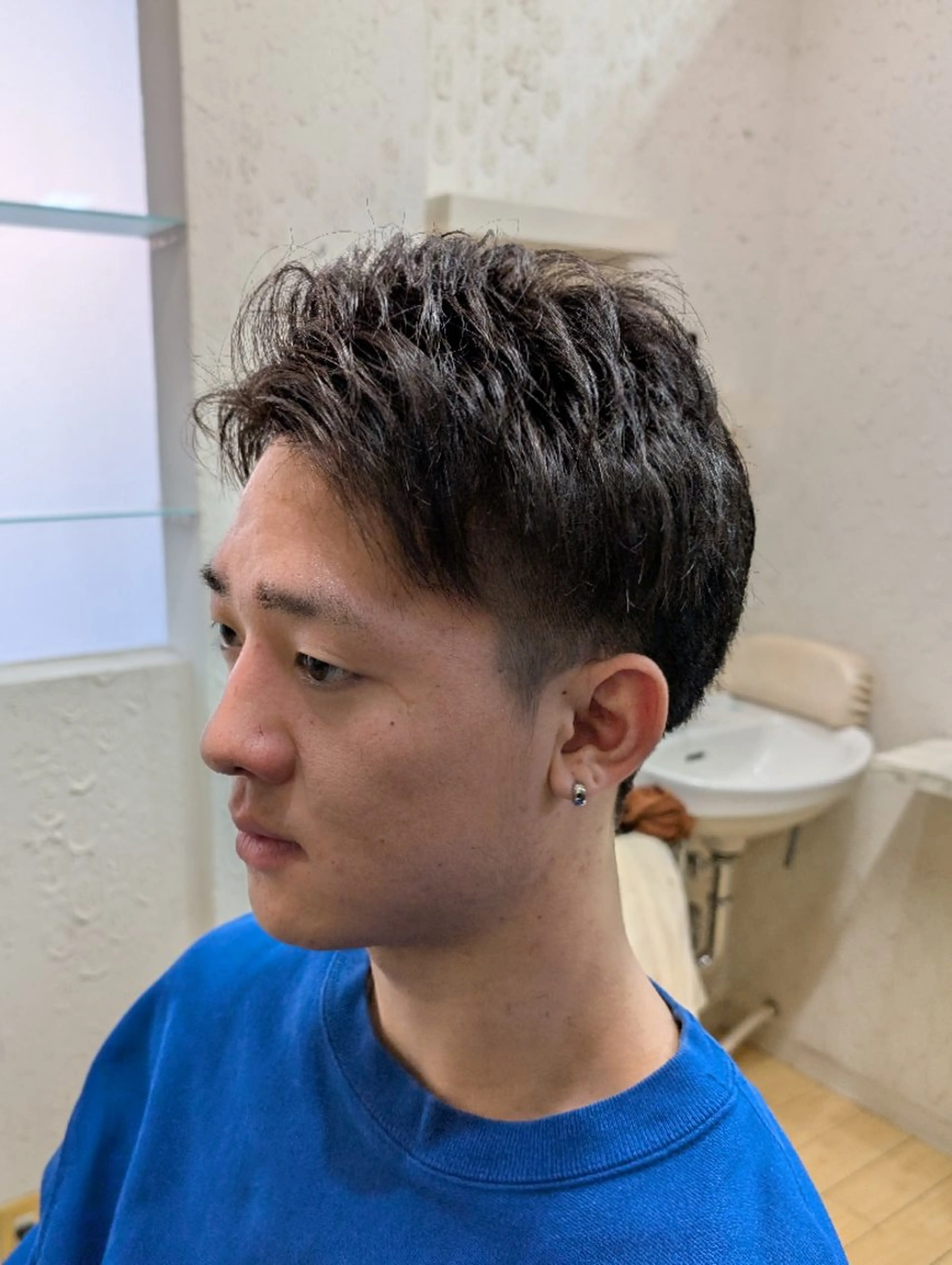 ショート メンズ 七三 ツーブロック 本田 圭輔のヘアスタイル