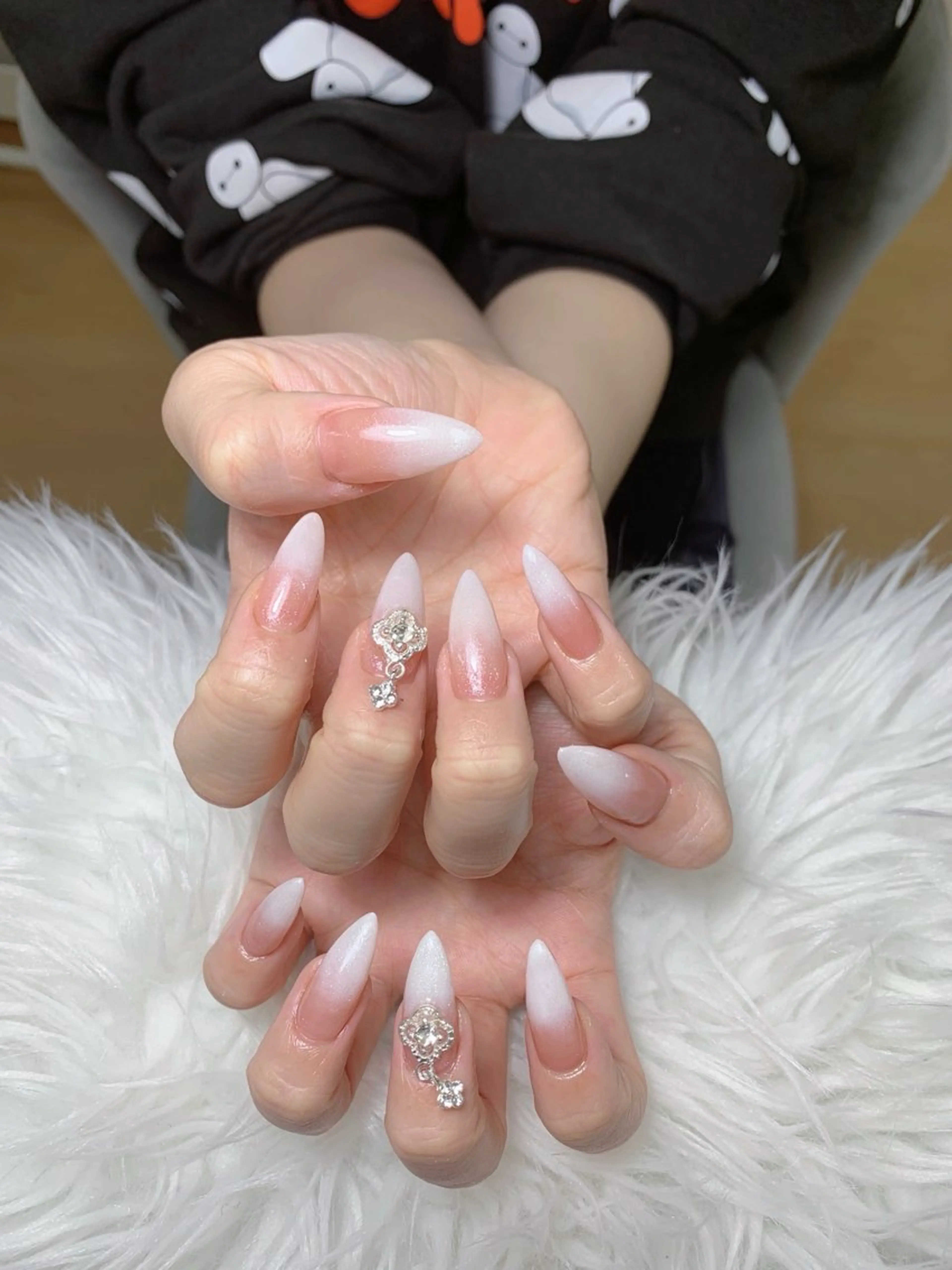 ネイル アートネイル ジェルネイル マグネットネイル ニュアンスネイル シンプルネイル ハンドネイル Ryunail所属・Ryu Nail NekoChanのネイルデザイン