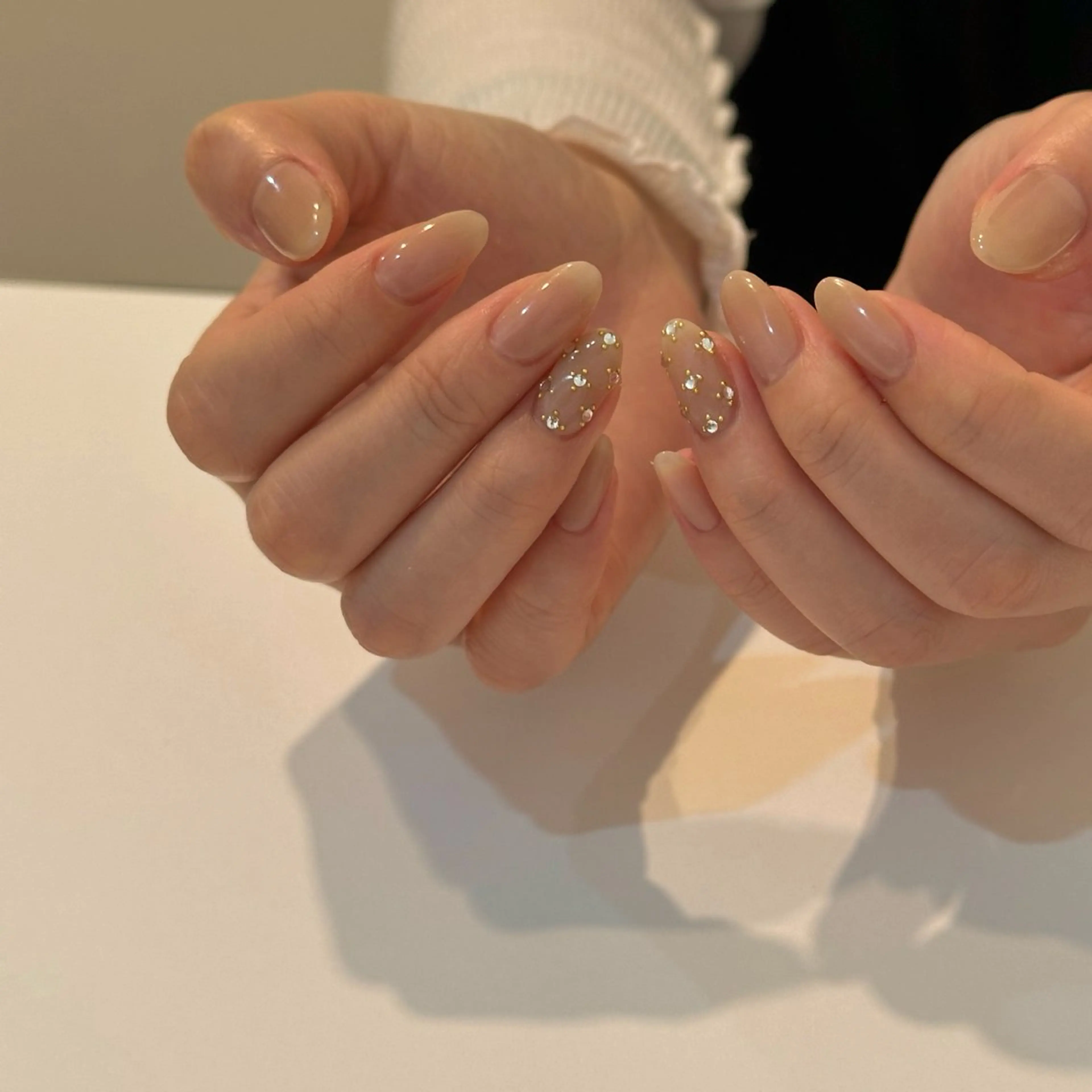 ネイル ジェルネイル 持ち込み ニュアンスネイル オフィスネイル パラジェル ハンドネイル Kotoha （ことは）のネイルデザイン