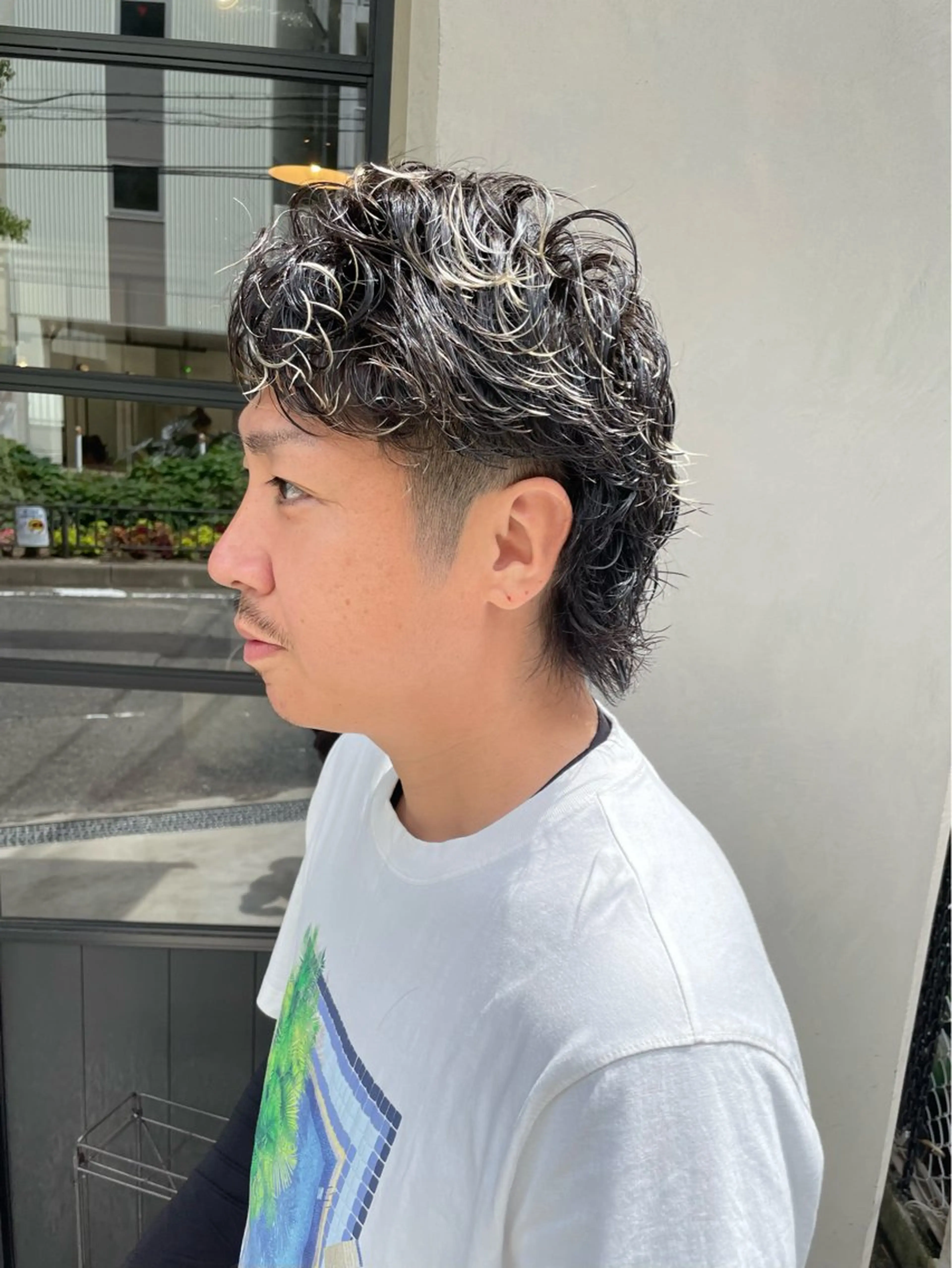 パーマ メンズ メンズパーマ メンズウルフカット ウルフカット スパイラルパーマ カット パーマ すみとも るなのヘアスタイル