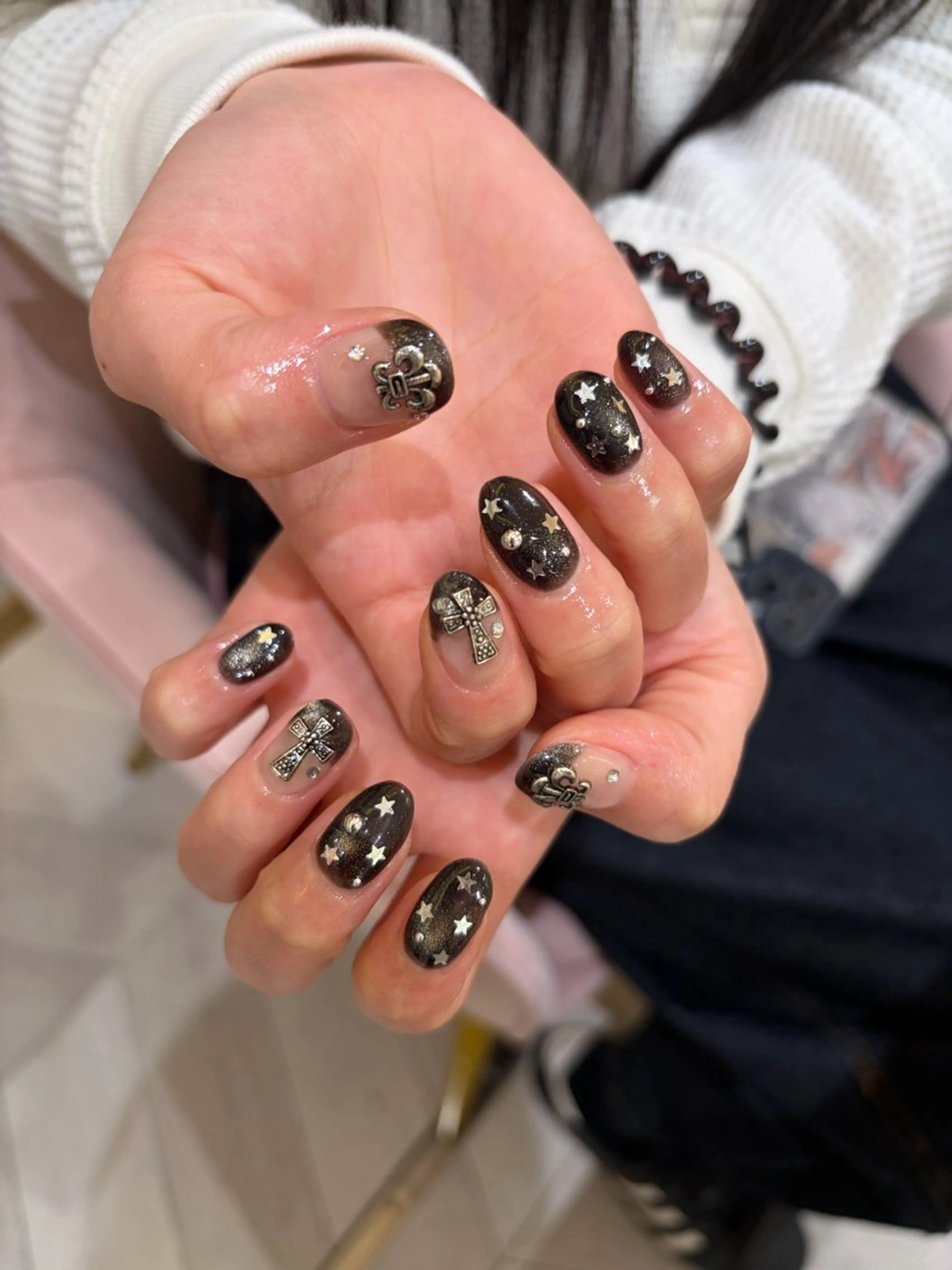 ネイル ハンドネイル 派手髪ハイトーン💛 ネイル💅まりなのネイルデザイン