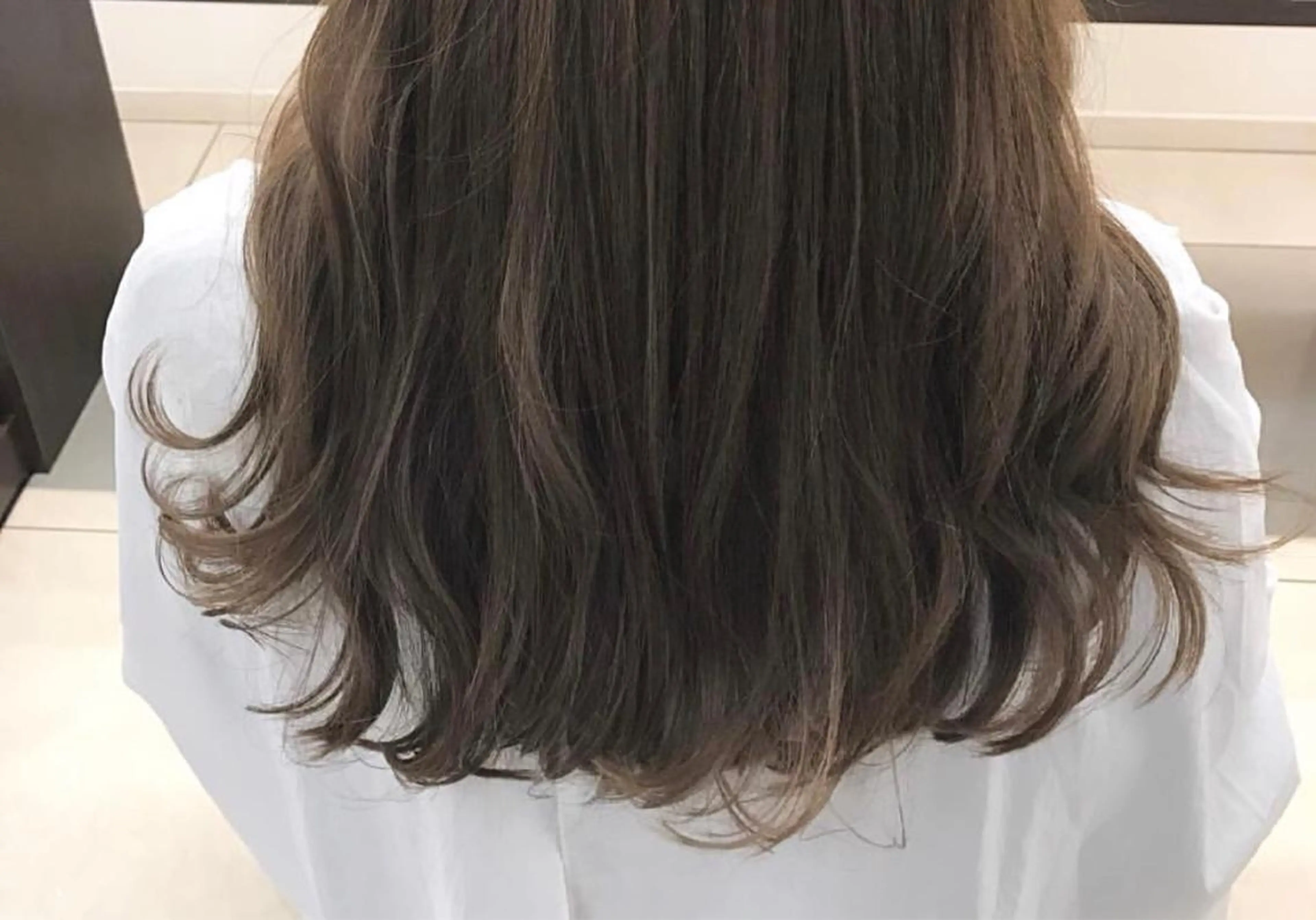 ロング カラー ハイライトカラー 外国人風カラー ハイライト 二宮 早智子のヘアスタイル