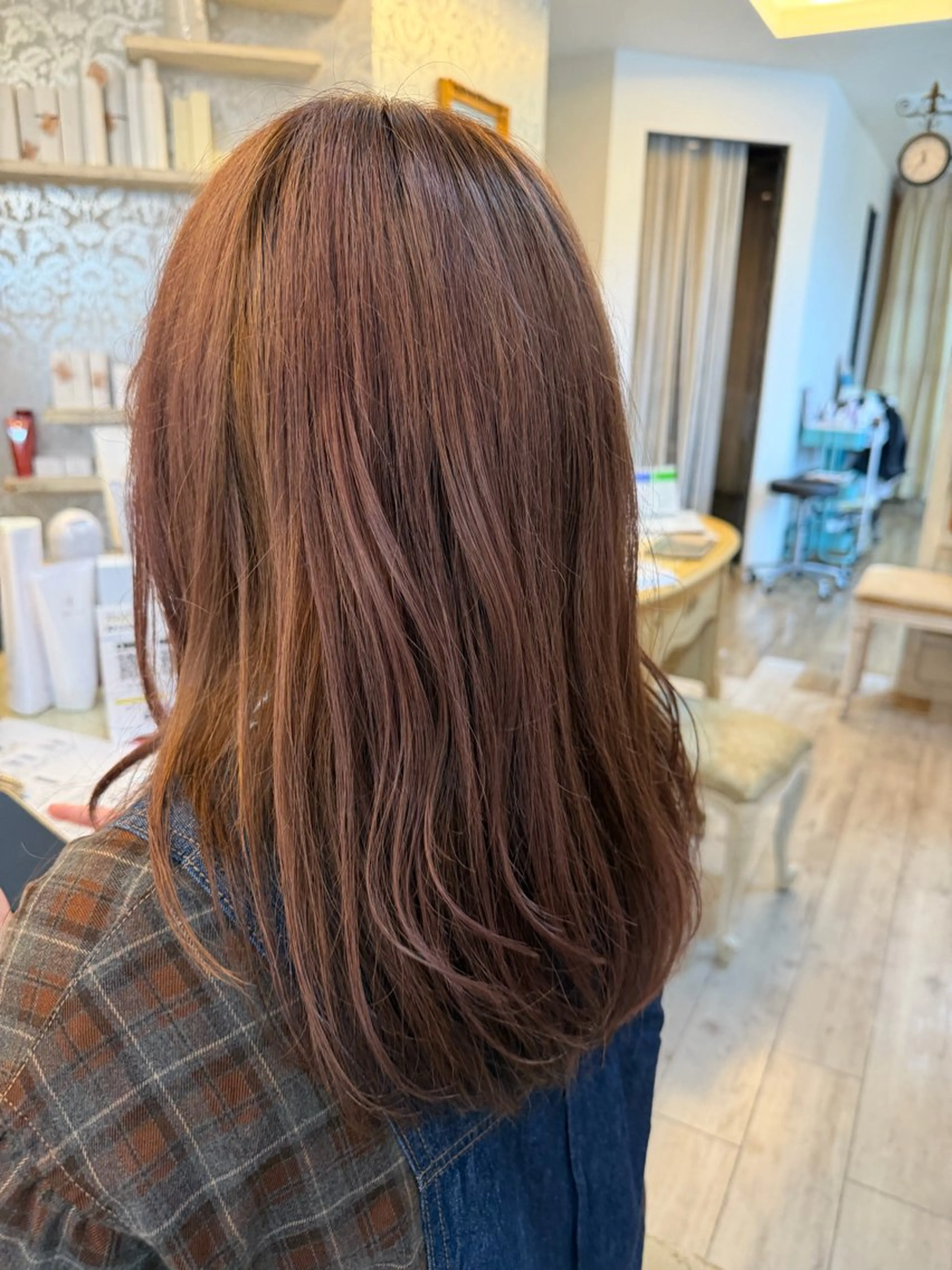 ロング ピンクブラウン 森 亮輔のヘアスタイル