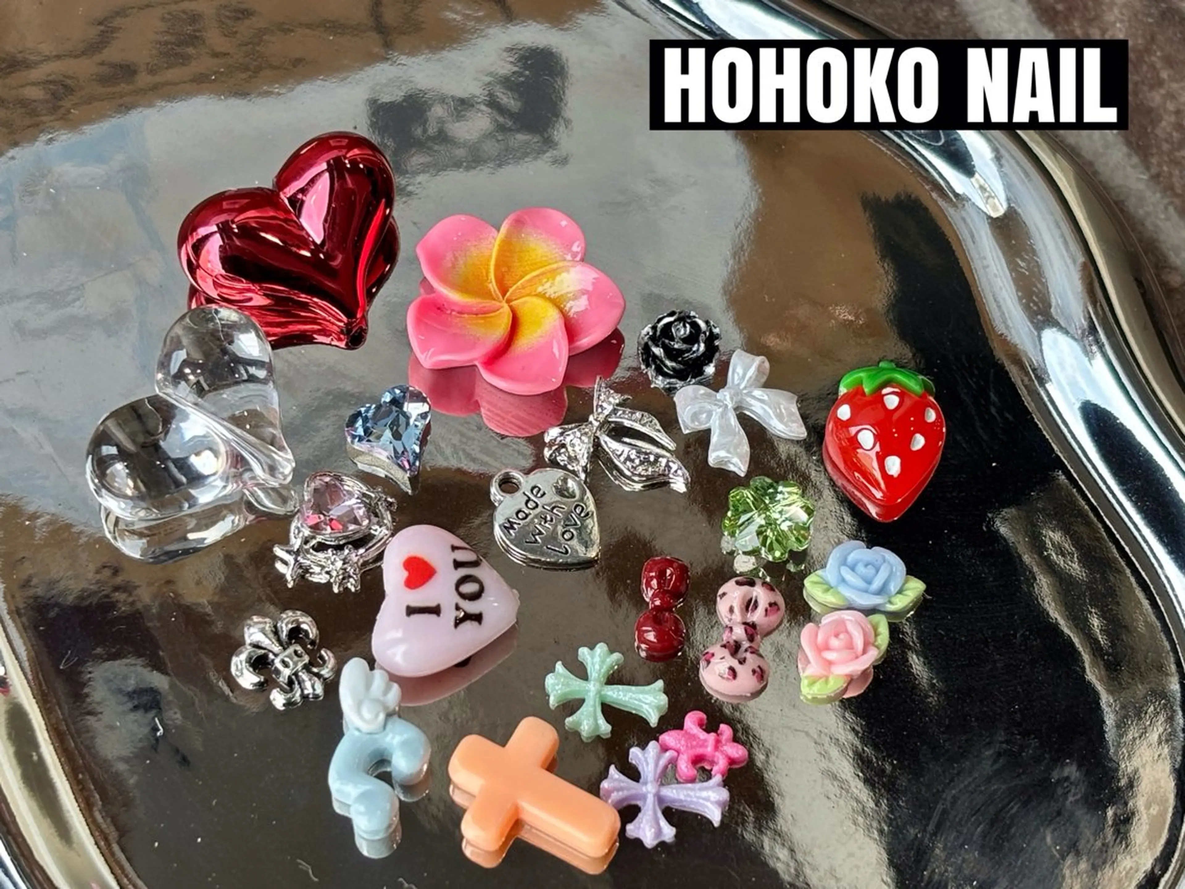 ネイル ストーンネイル HOHOKO NAIL所属・H HOHOKOのネイルデザイン