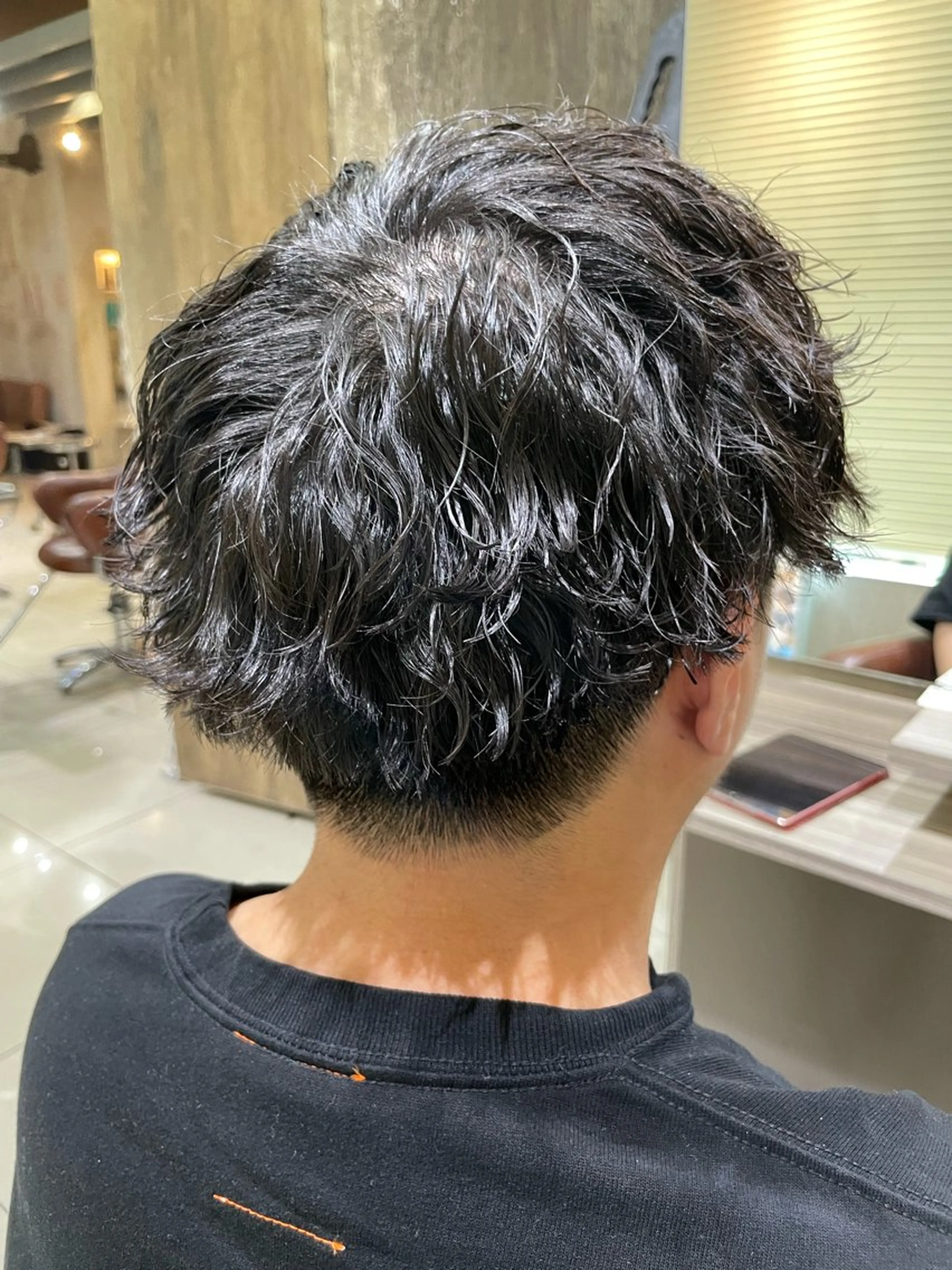 ショート パーマ メンズ カット パーマ 透明感カラー& メンズアイブロウ専門のヘアスタイル