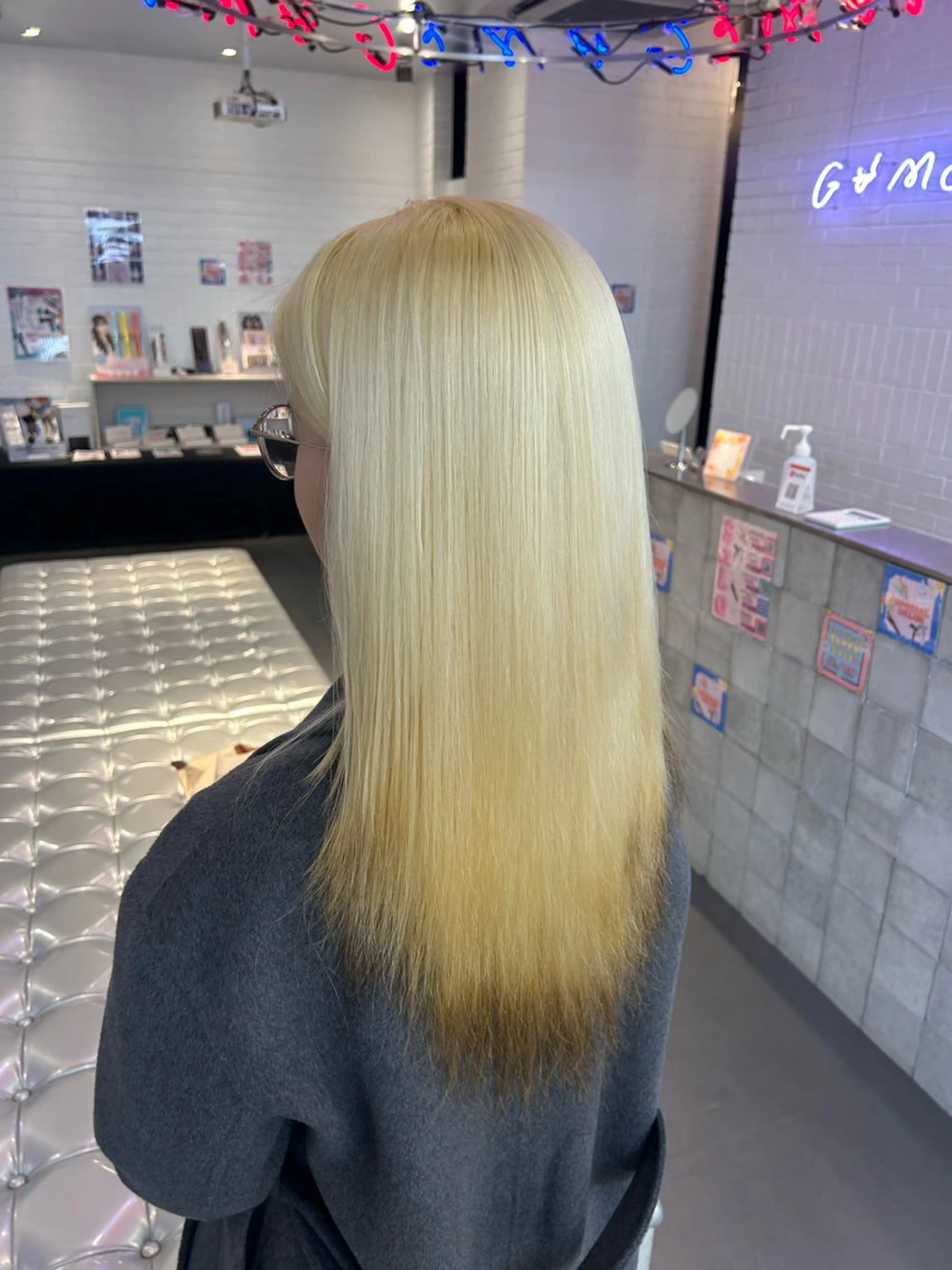 ロング カラー ヘアアレンジ 抜きっぱなしブロンド 🎀ハイトーン×艶髪 🎀さや 💜のヘアスタイル