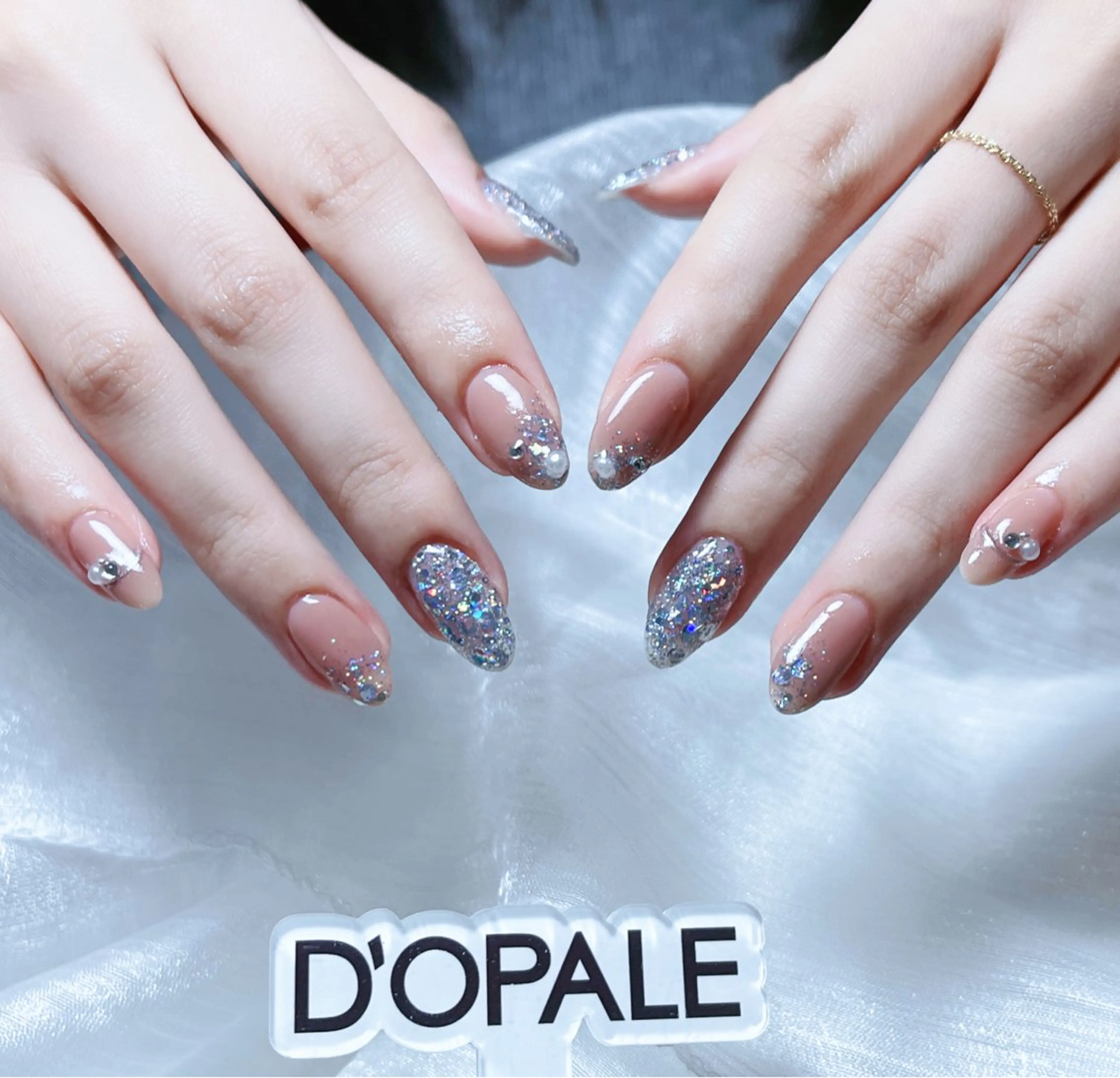 ネイル D‘OPALE所属・DOPALE、もも 彦奇のネイルデザイン