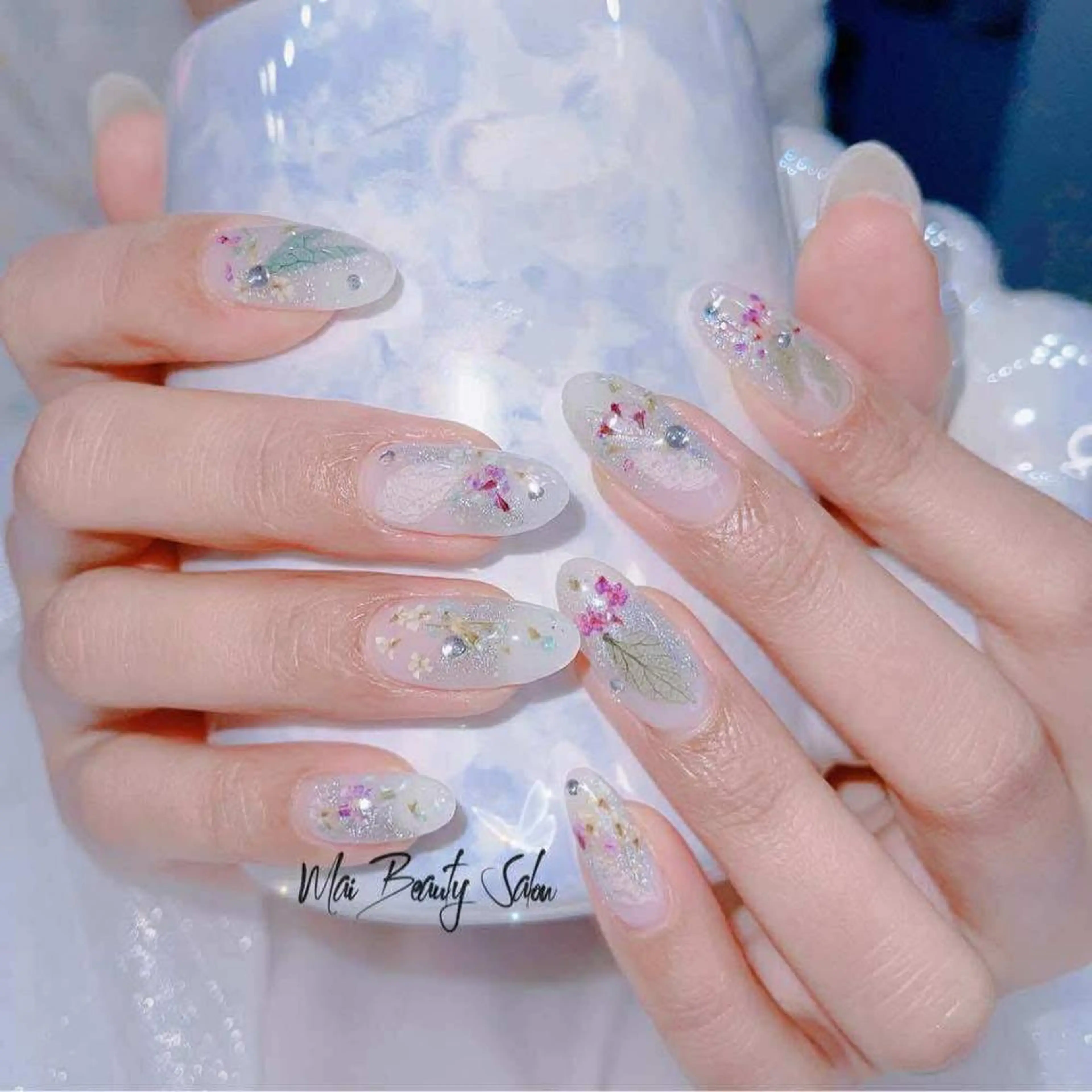 ネイル オーロラネイル チークネイル 長さ出し フラッシュネイル フットネイル MaiBeauty DanHiのネイルデザイン