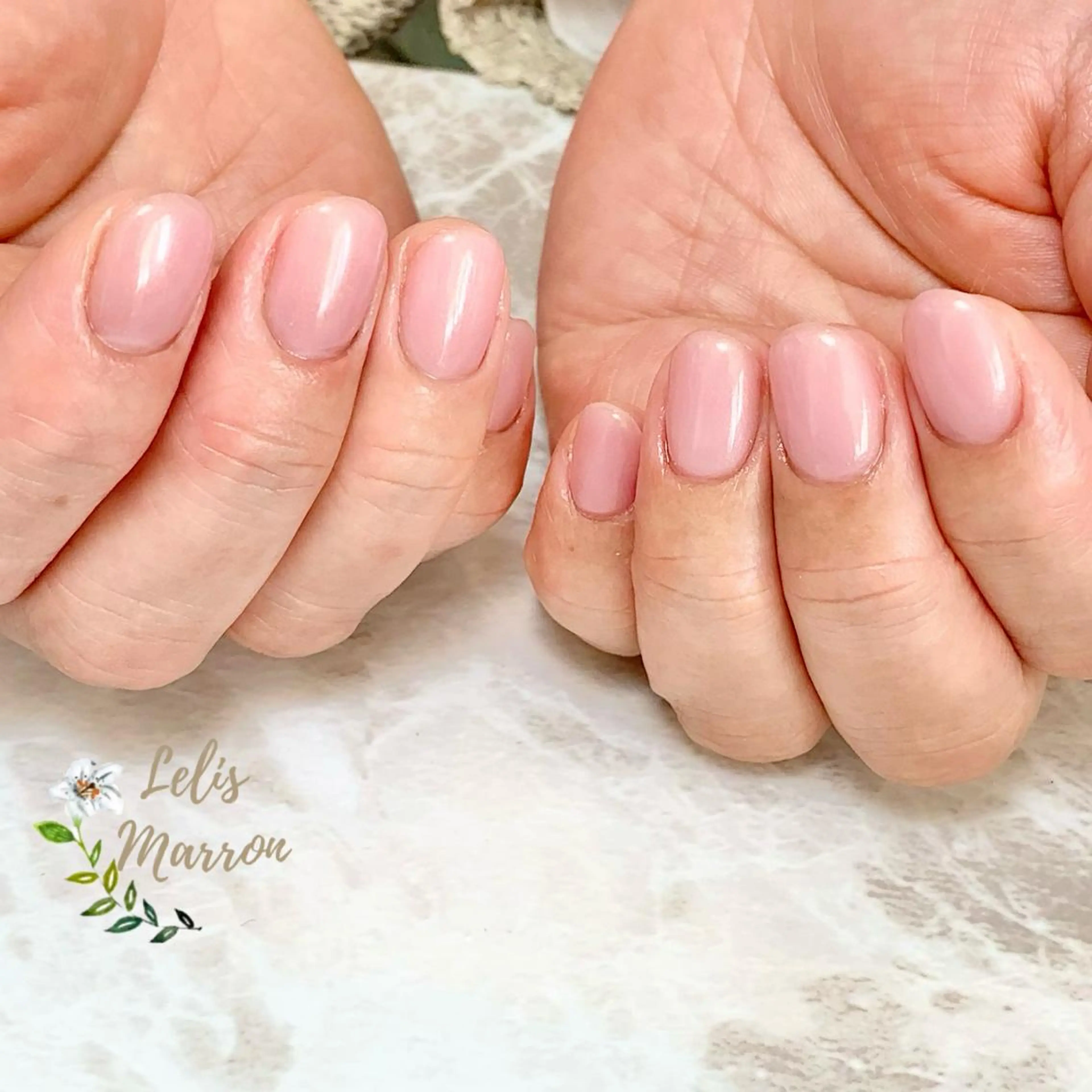ネイル オフィスネイル ワンカラーネイル ピンク Lelis Marron所属・岸 侑李のネイルデザイン