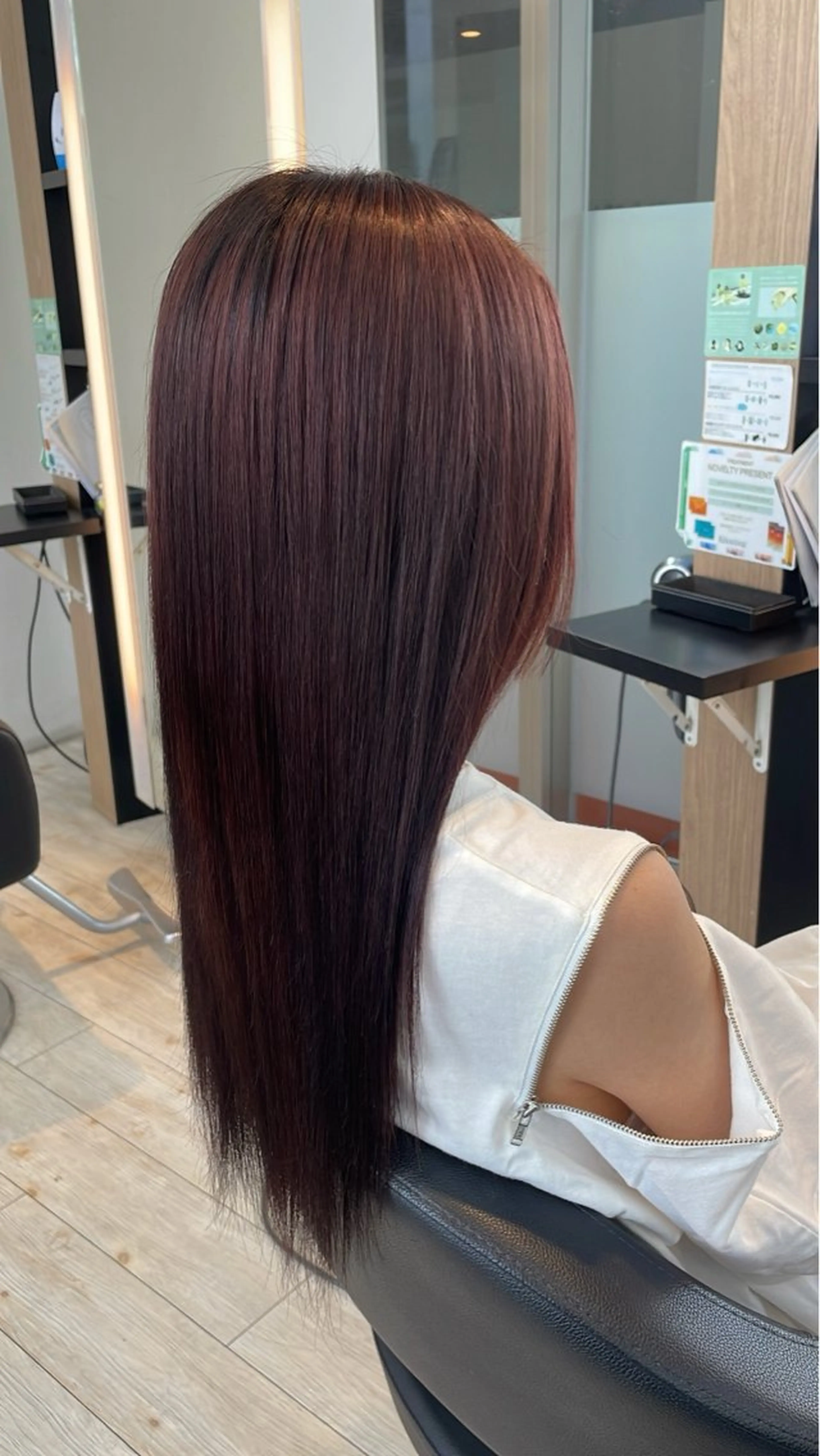 ロング カラー ラベンダーカラー ラベンダーピンク ピンクカラー ヘアカラー トリートメント ブリーチ/髪質改善/ ハイトーン/暖色のヘアスタイル