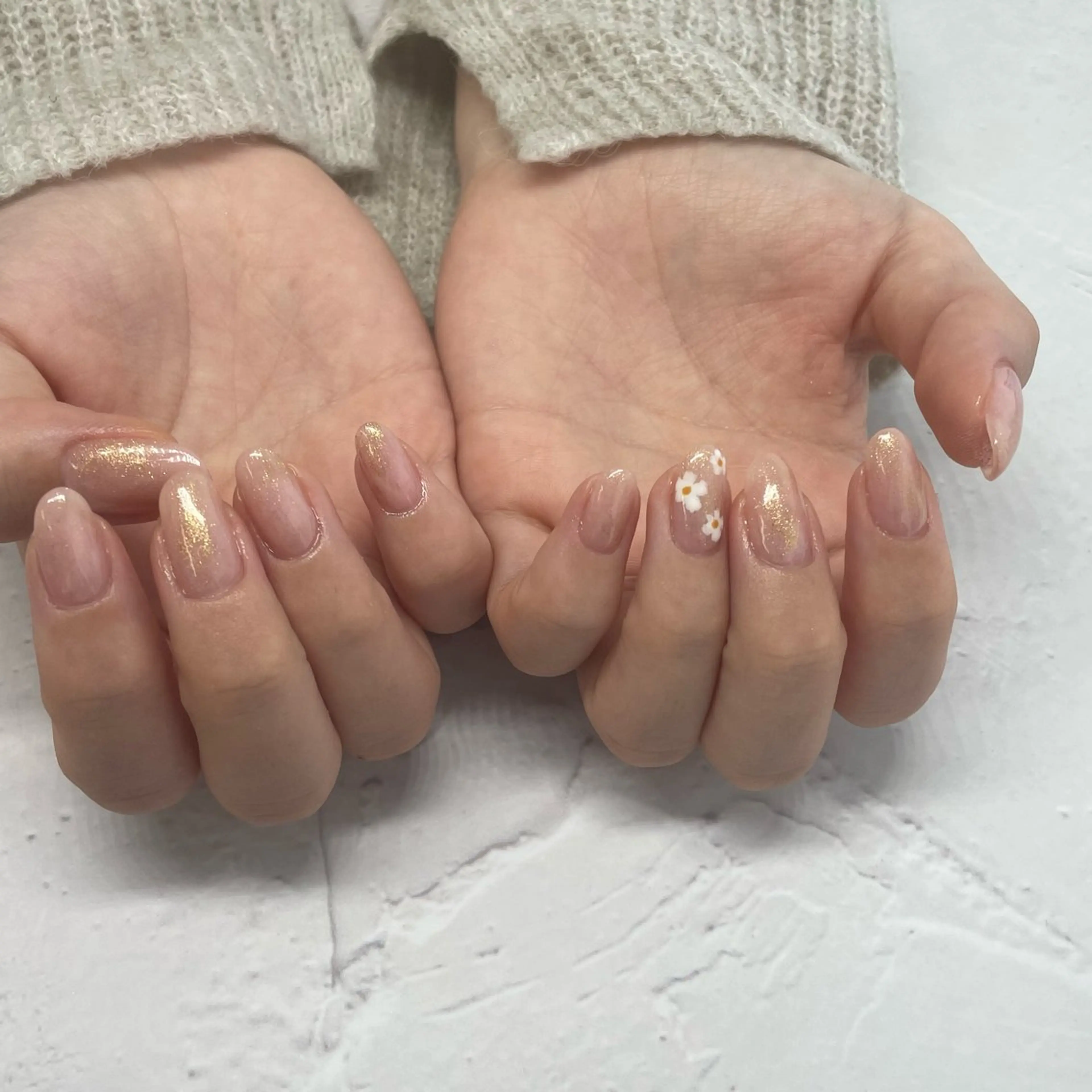 ネイル ハンドネイル Ada立川店🫧宮田 美桜のネイルデザイン