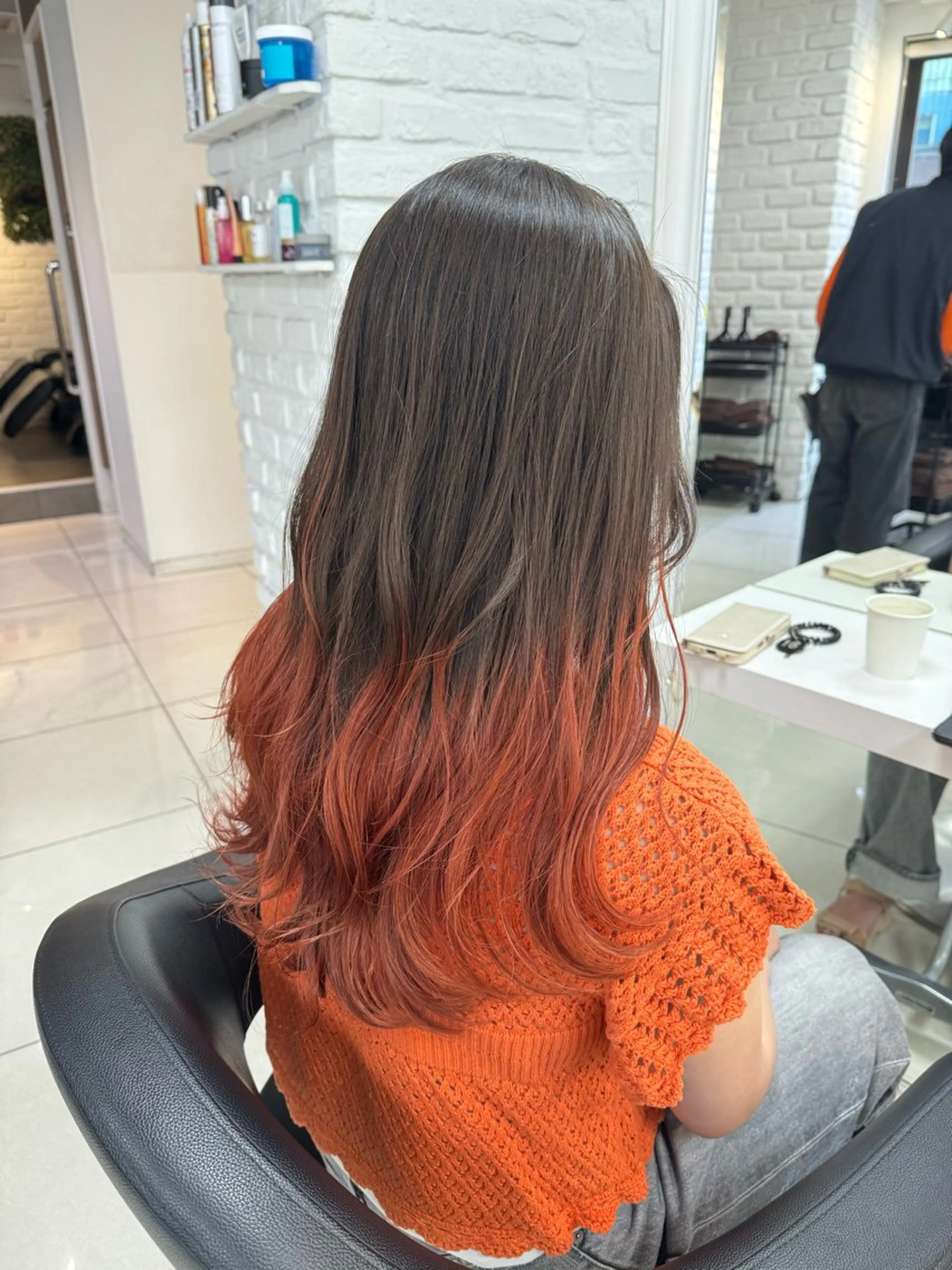 ロング カラー ブリーチ グラデーションカラー オレンジ カット ヘアカラー トリートメント 【予防美容特化】 kasumi🌷🌷のヘアスタイル