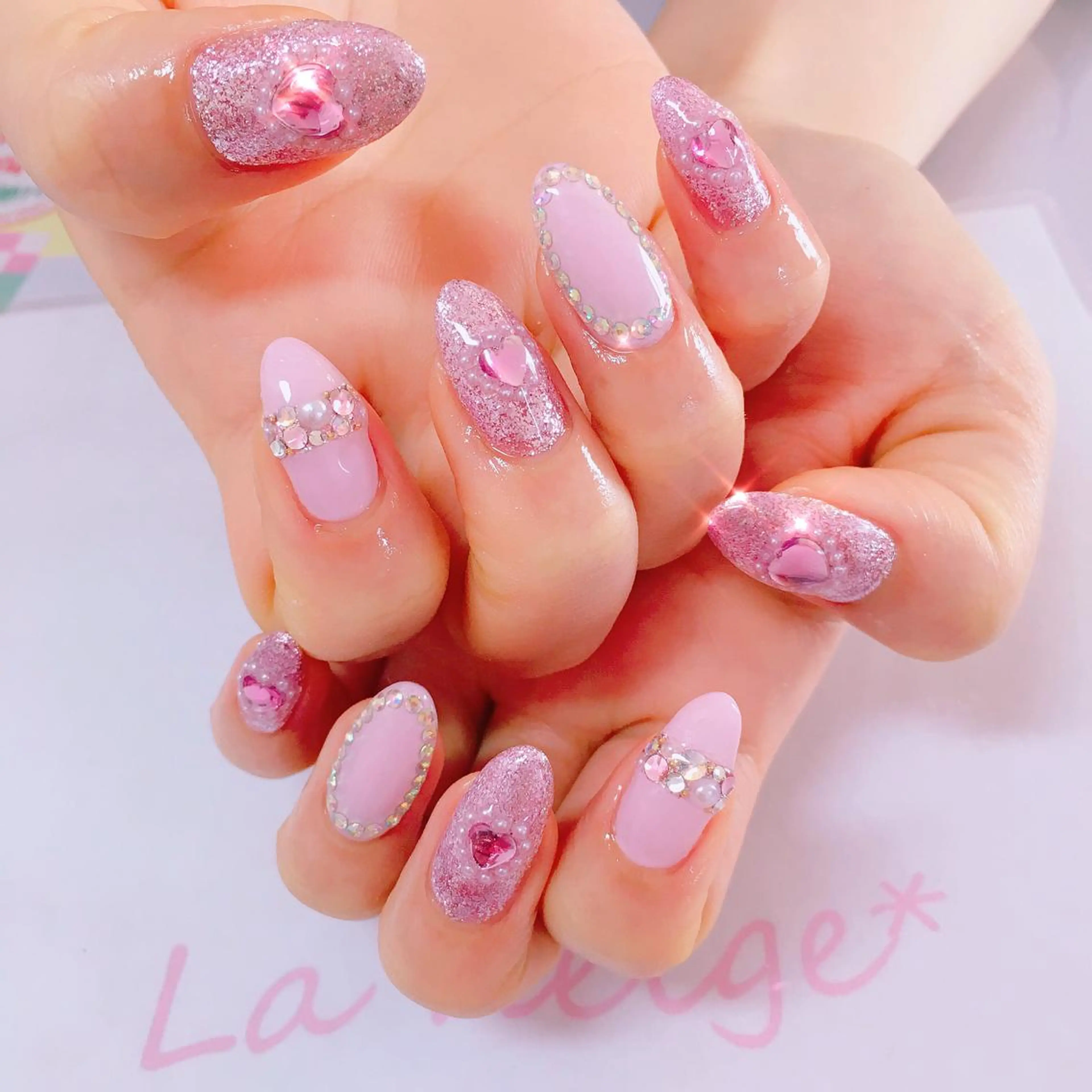 ネイル ハート La neige* yuki 🥯🍑のネイルデザイン