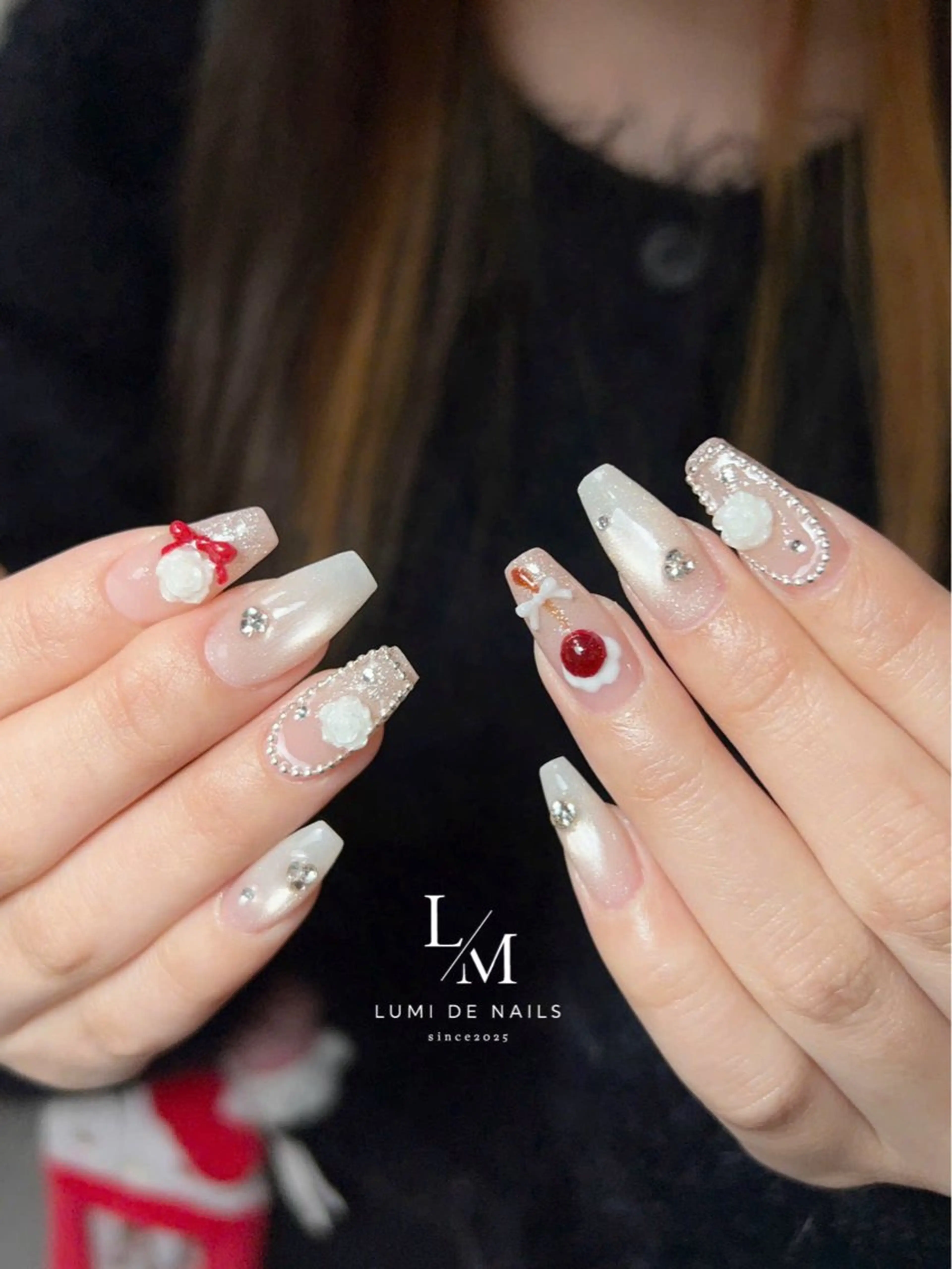 ネイル グラデーション ラメ(グリッター) マグネットネイル ミラーネイル ニュアンスネイル ハンドネイル Lumi de nailsのネイルデザイン