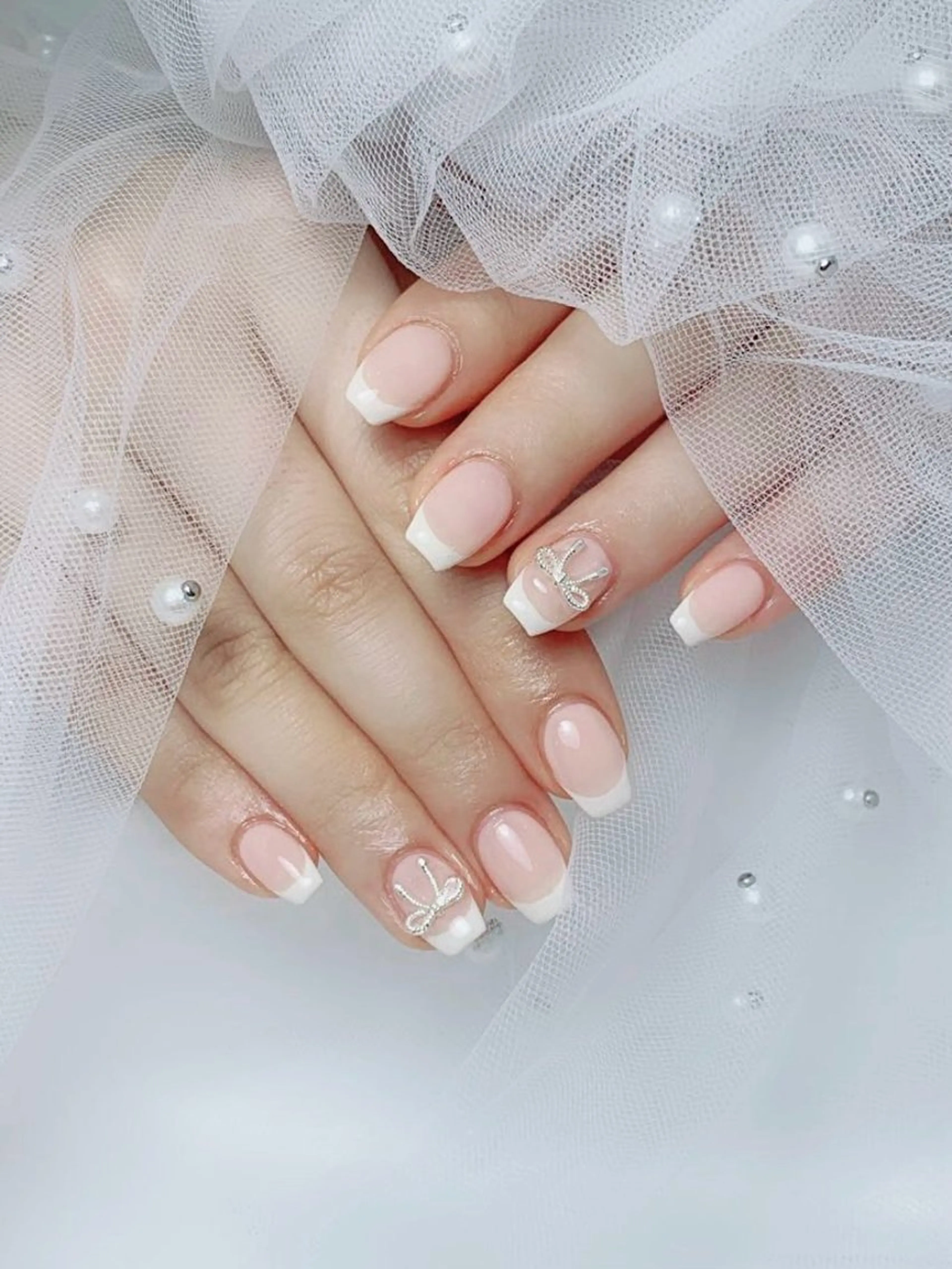 ネイル フレンチネイル ジェルネイル ハート 韓国ネイル マグネットネイル ハンドネイル ネイルサロン lotusのネイルデザイン