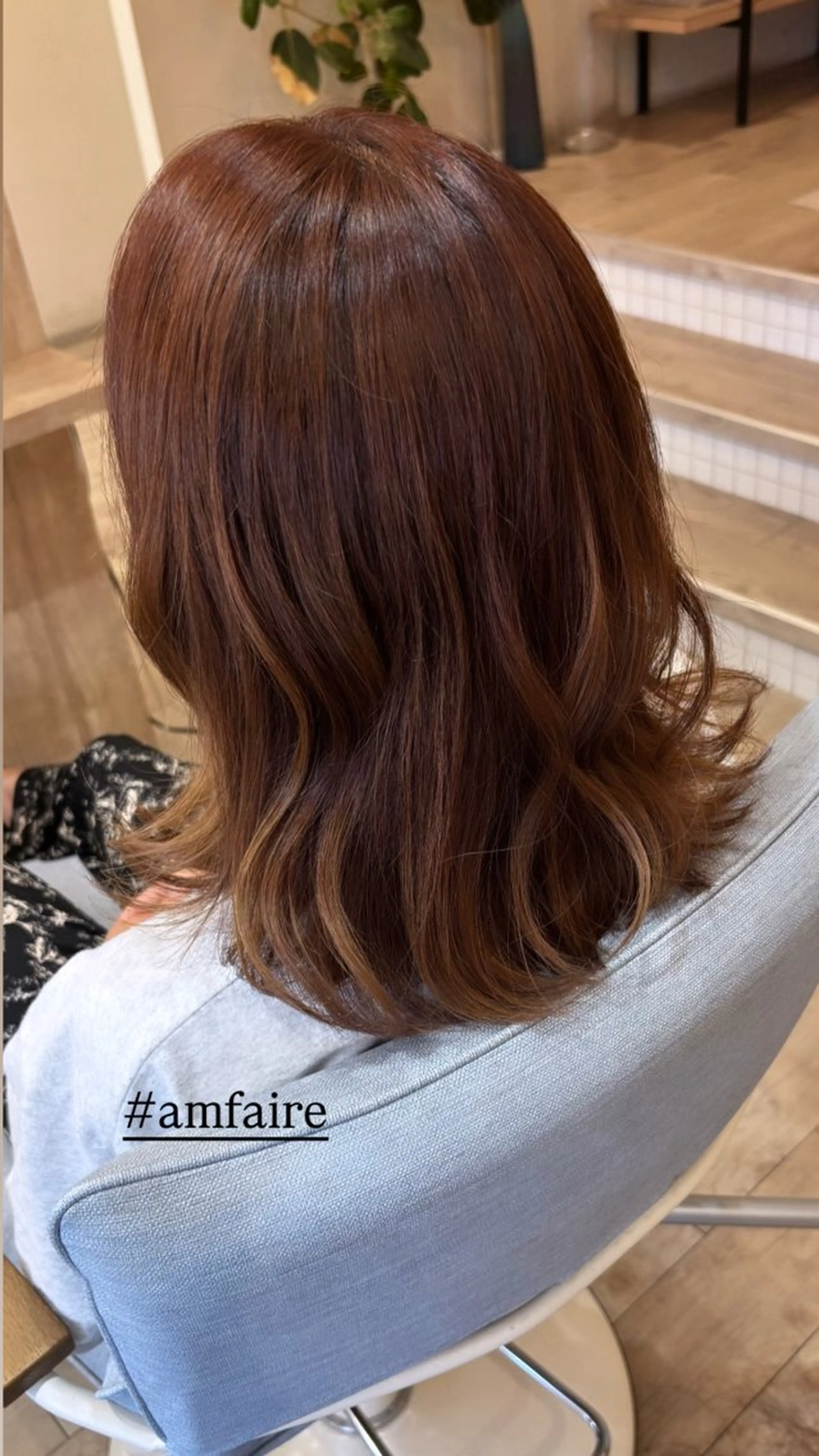 ミディアム shimizu .のヘアスタイル