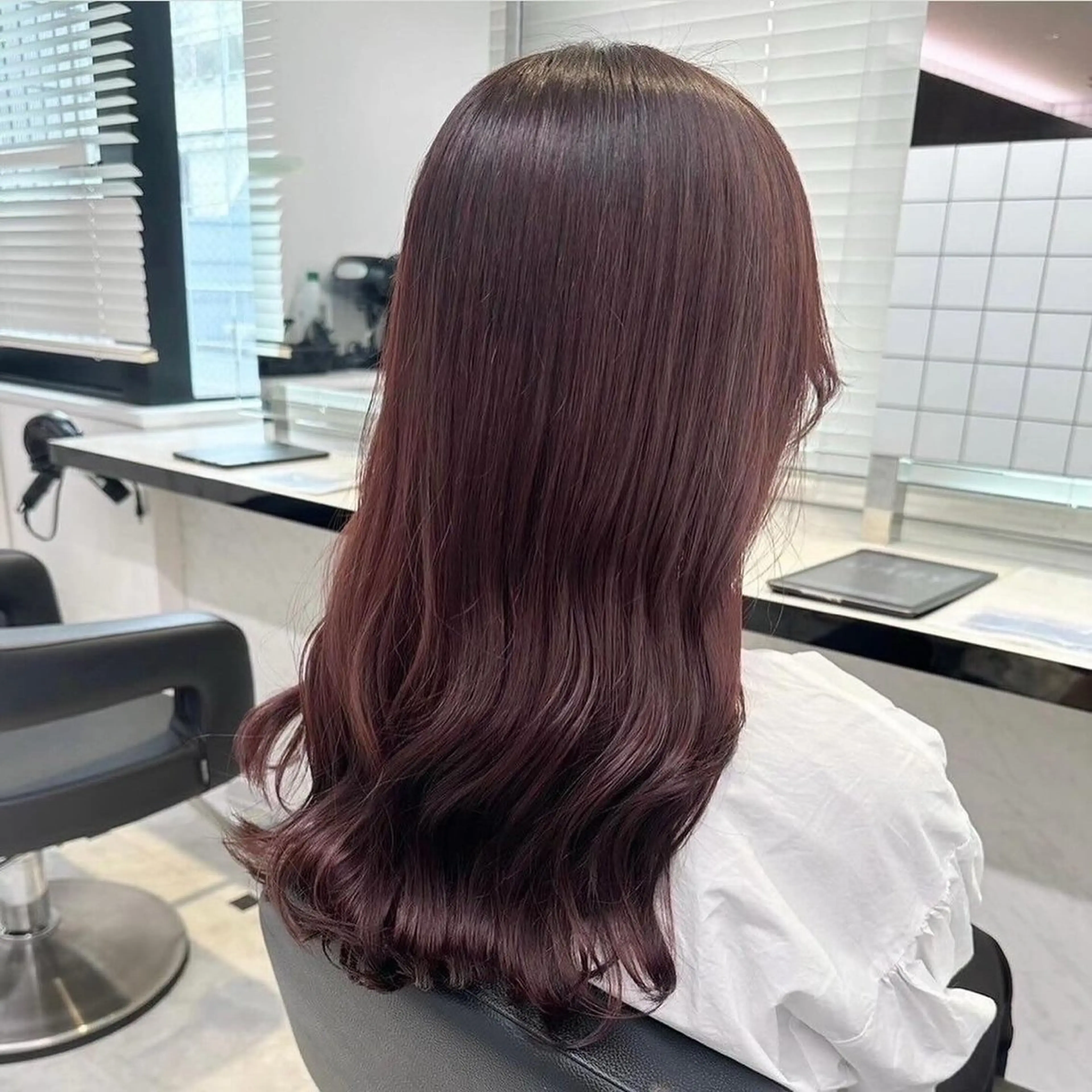 ロング カラー ヘアアレンジ ブリーチ ブリーチなしカラー 髪質改善 トリートメント 💗愛され暖色💗 ピンク/レッド💗のヘアスタイル