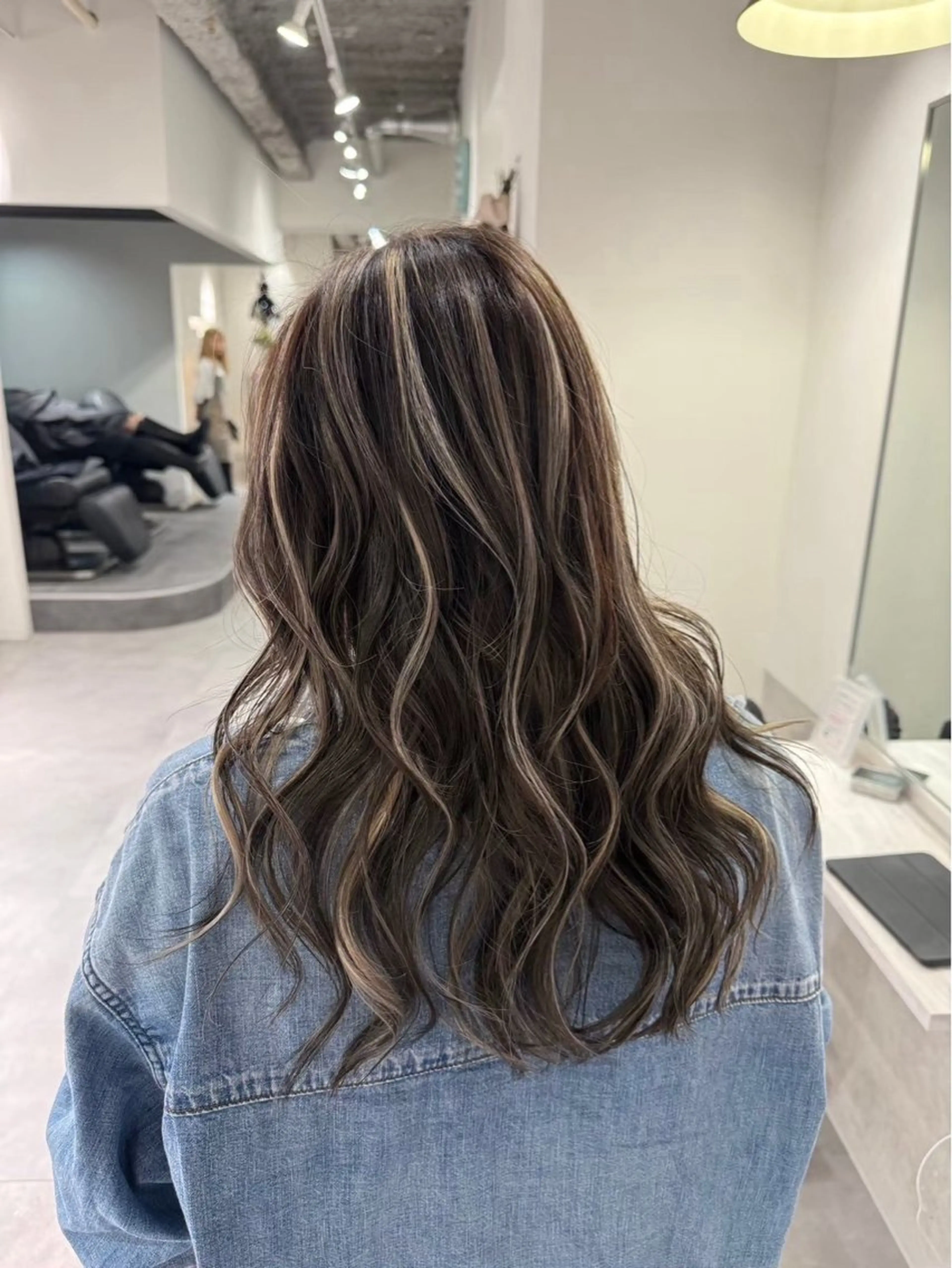 カラー ヘアカラー YUDAIブリーチ• カラー/心斎橋•難波のヘアスタイル