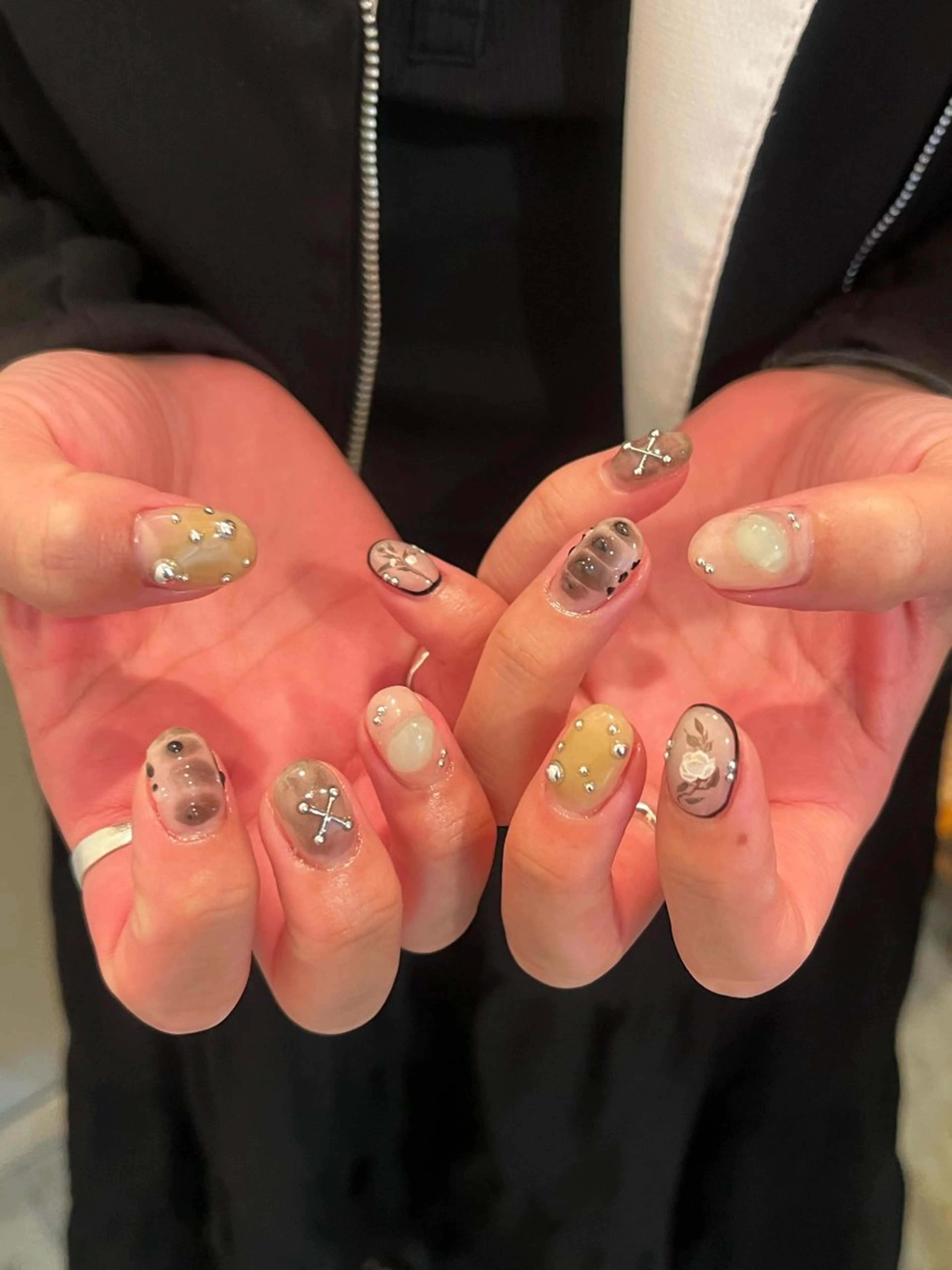 ネイル 文 /個性派ネイルのネイルデザイン