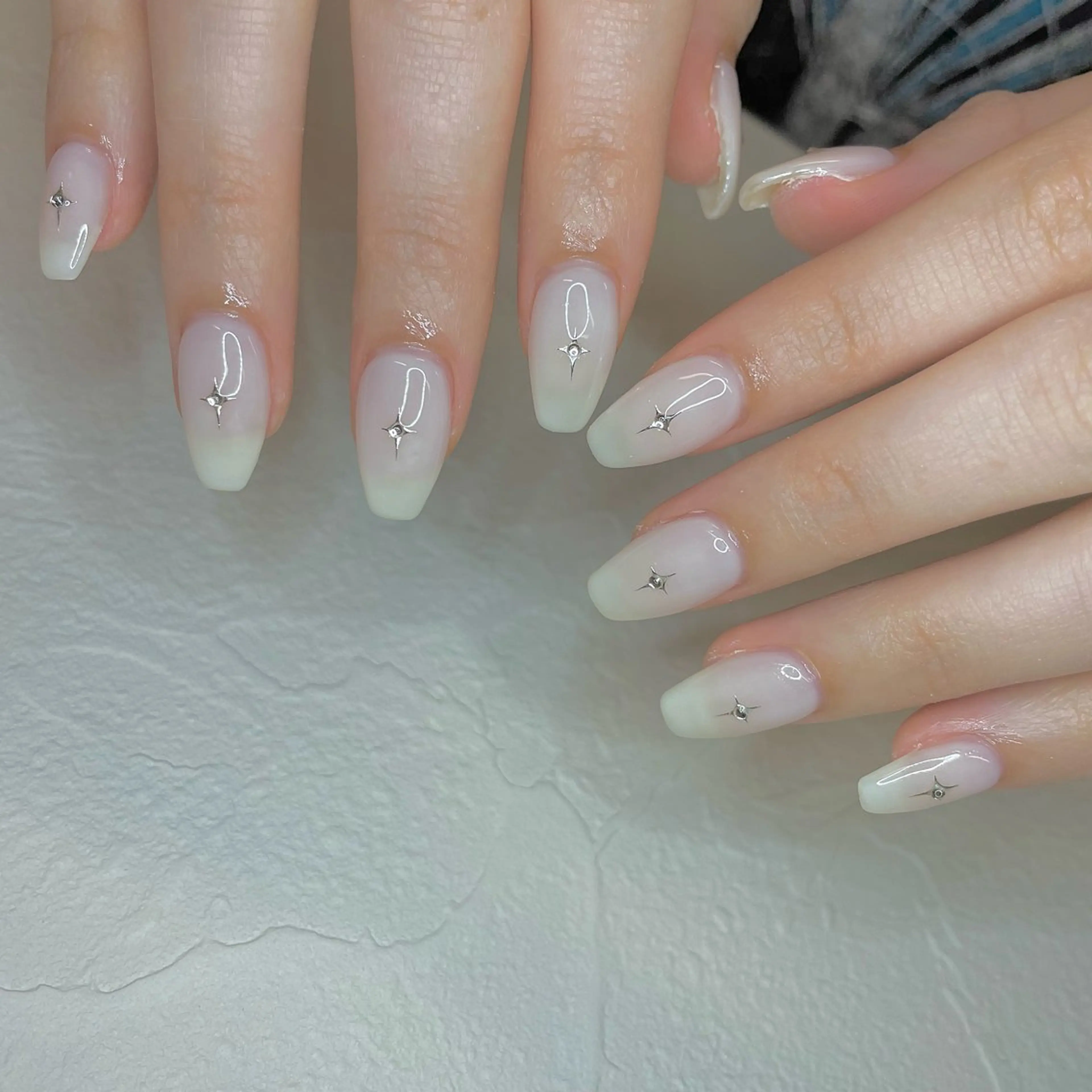 ネイル b'6 by Stir所属・b'6 SAKINAのネイルデザイン