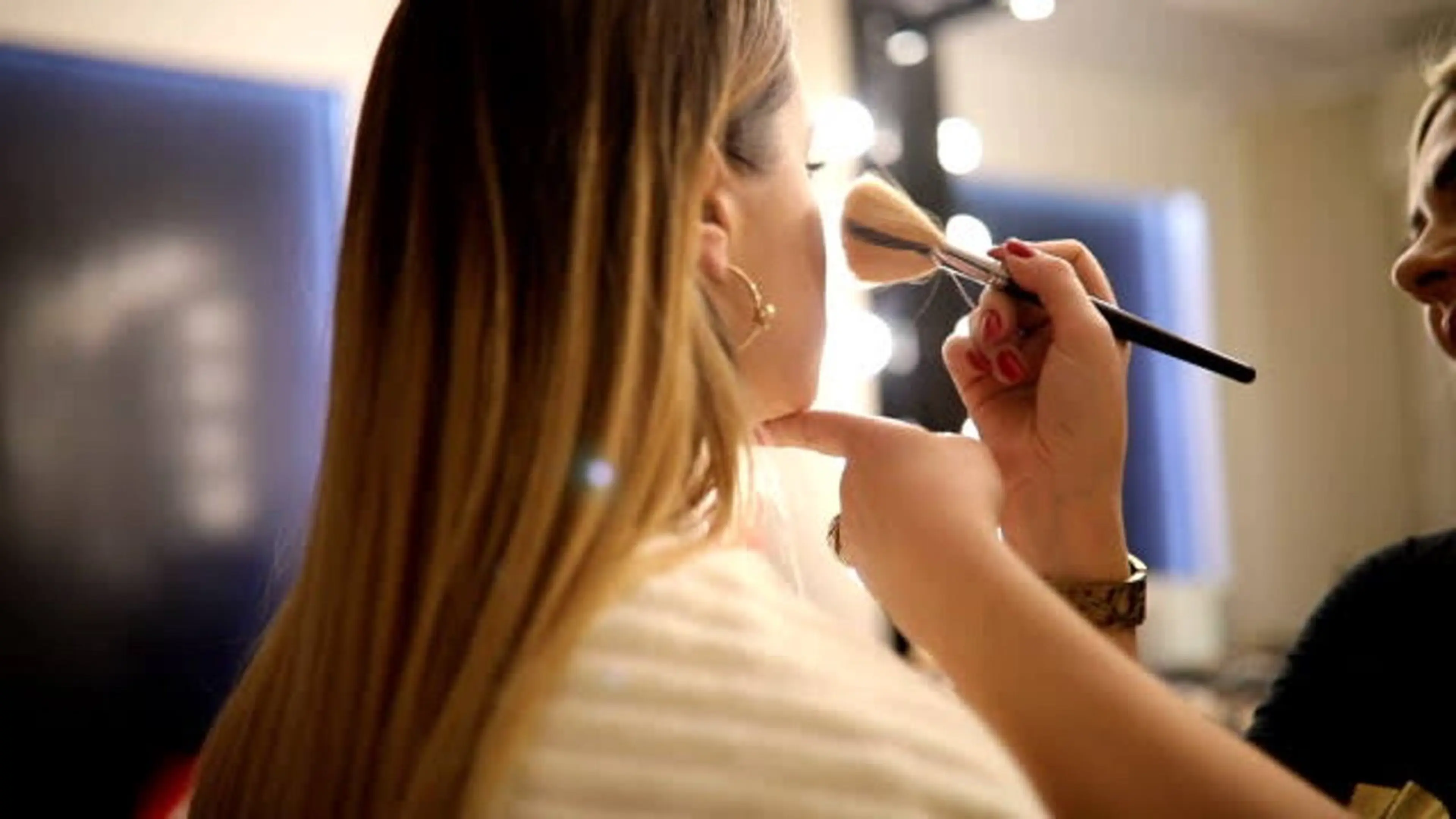 大人気の為期間延長💓新しい自分と出会うメイクモデル💄−5歳肌を実現✨モデル大募集中‼️3月末まで✨の写真