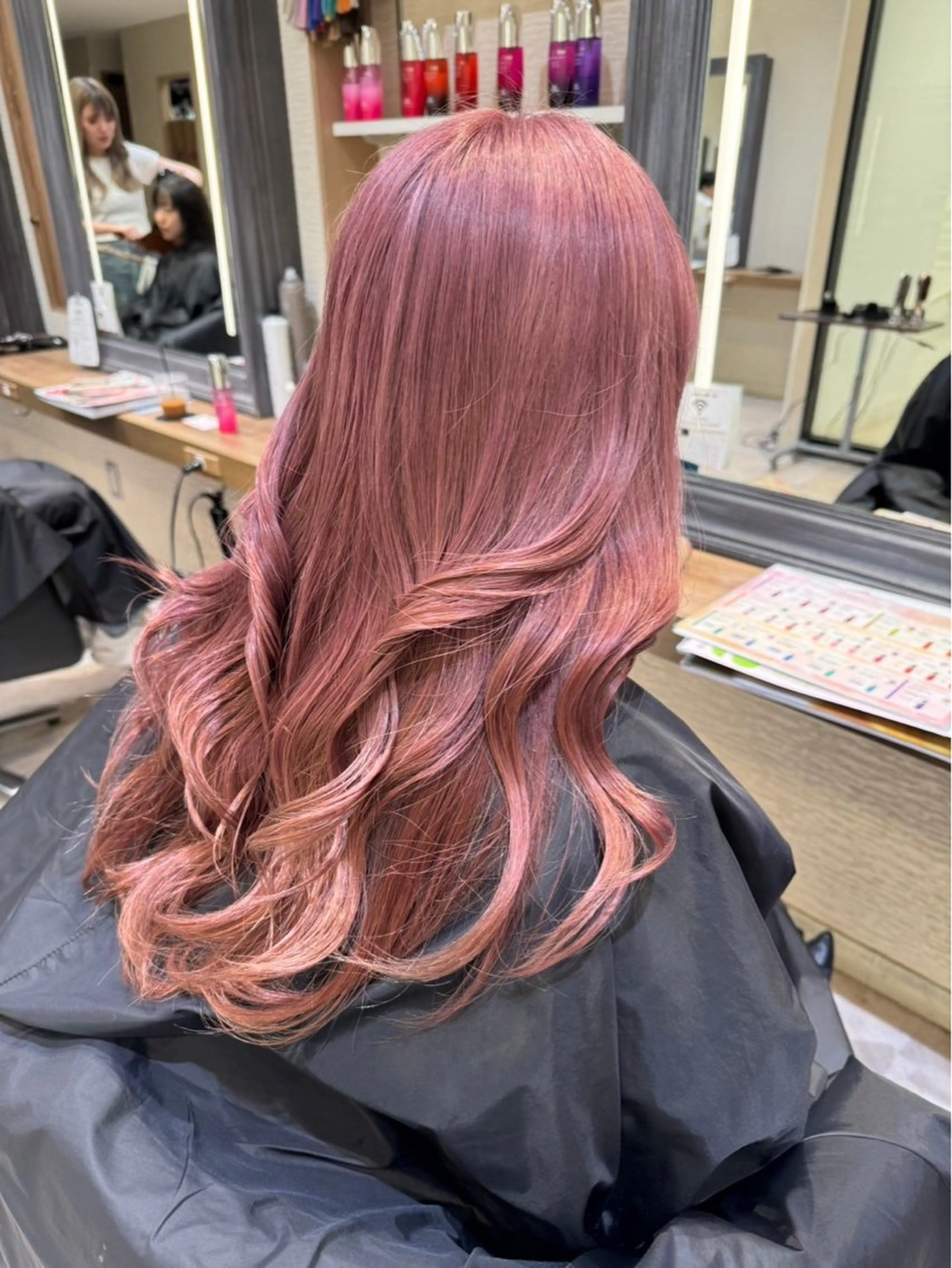 ロング ヘアカラー ハイトーン／アレンジ 🩵NANAMIのヘアスタイル