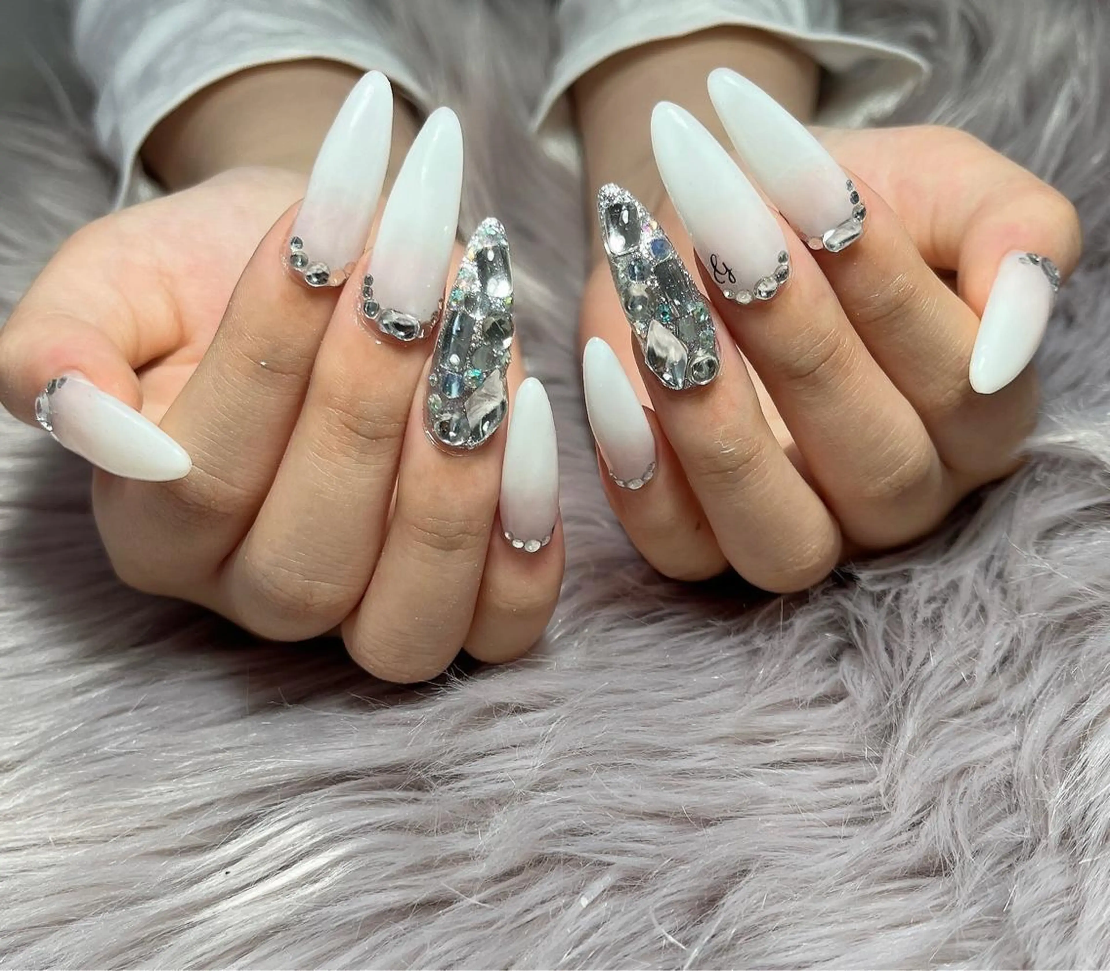 ネイル R yukiのネイルデザイン