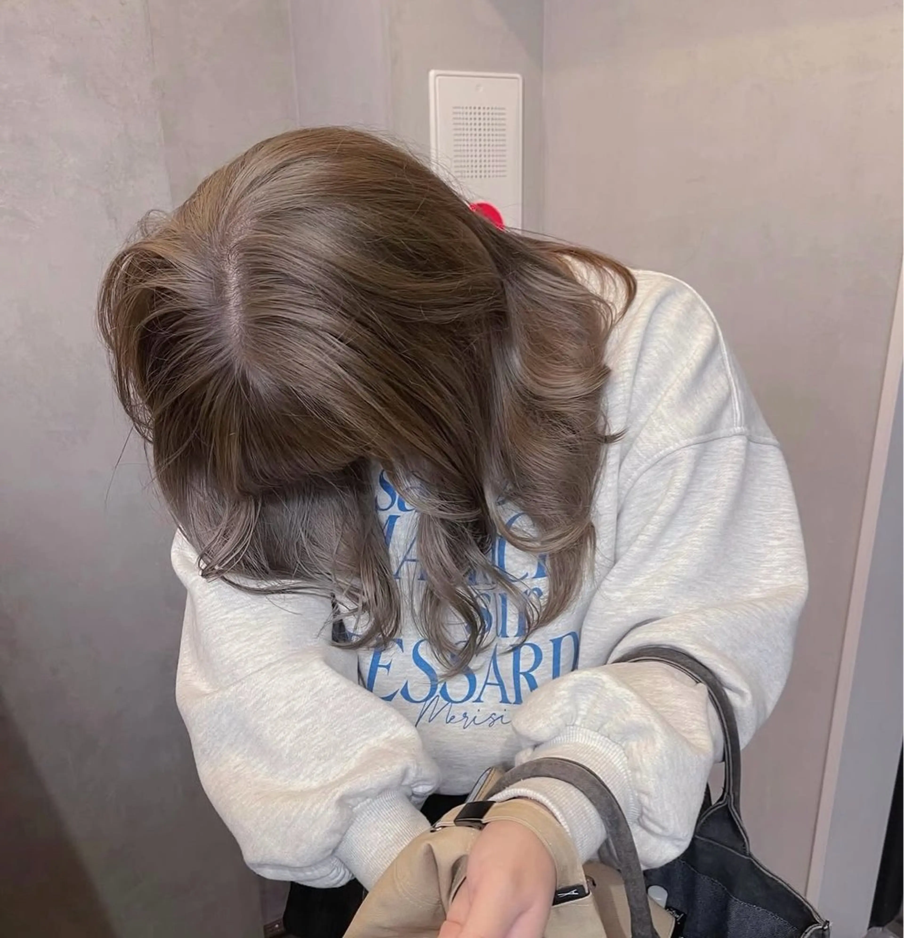 ロング ヘアカラー 博多ブリーチ× 透明感/縮毛矯正のヘアスタイル