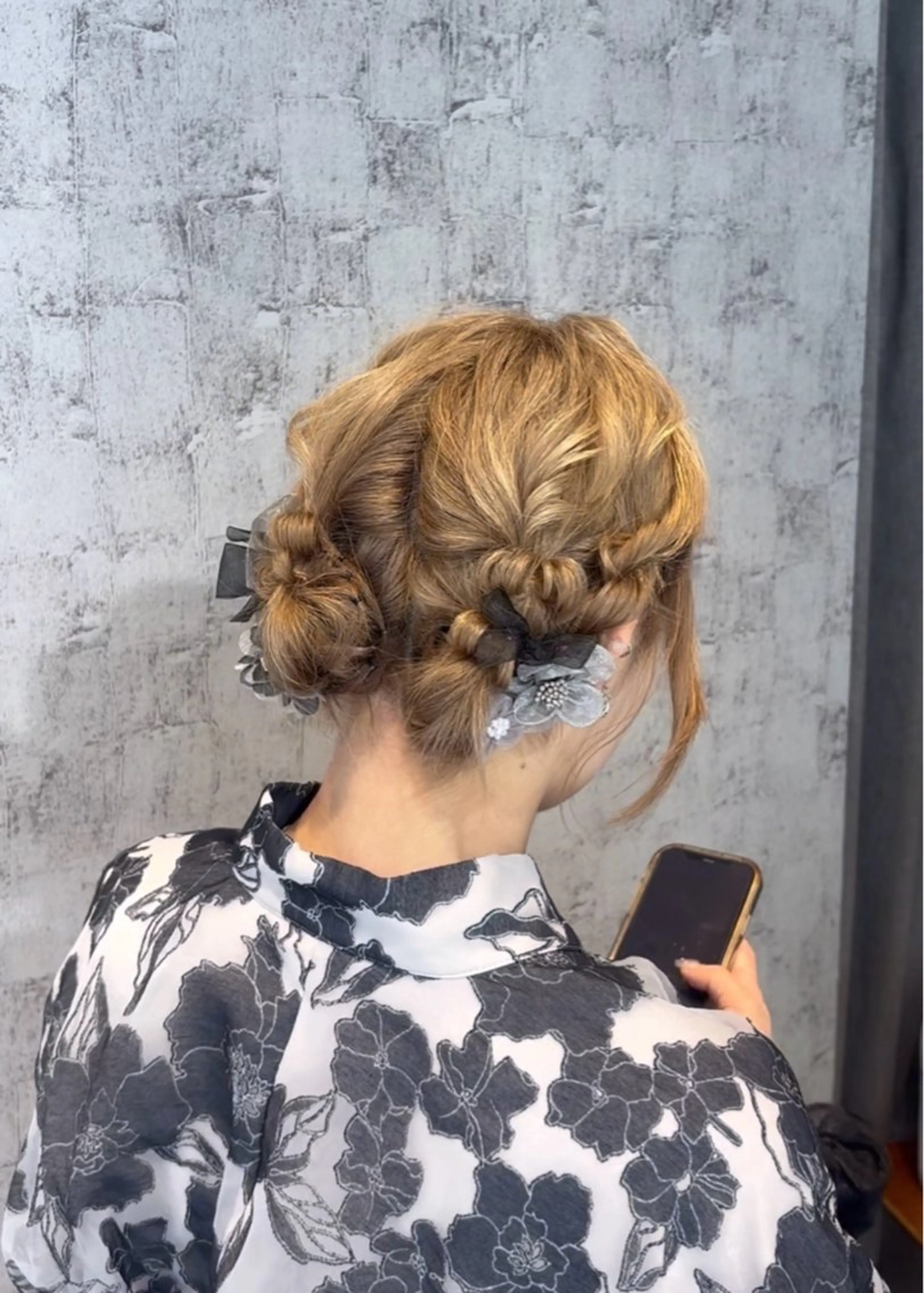 セミロング ヘアアレンジ お団子ヘア 浴衣 ヘアセット 透明感カラー🩰🤍 髪質改善🪄/伽音のヘアスタイル