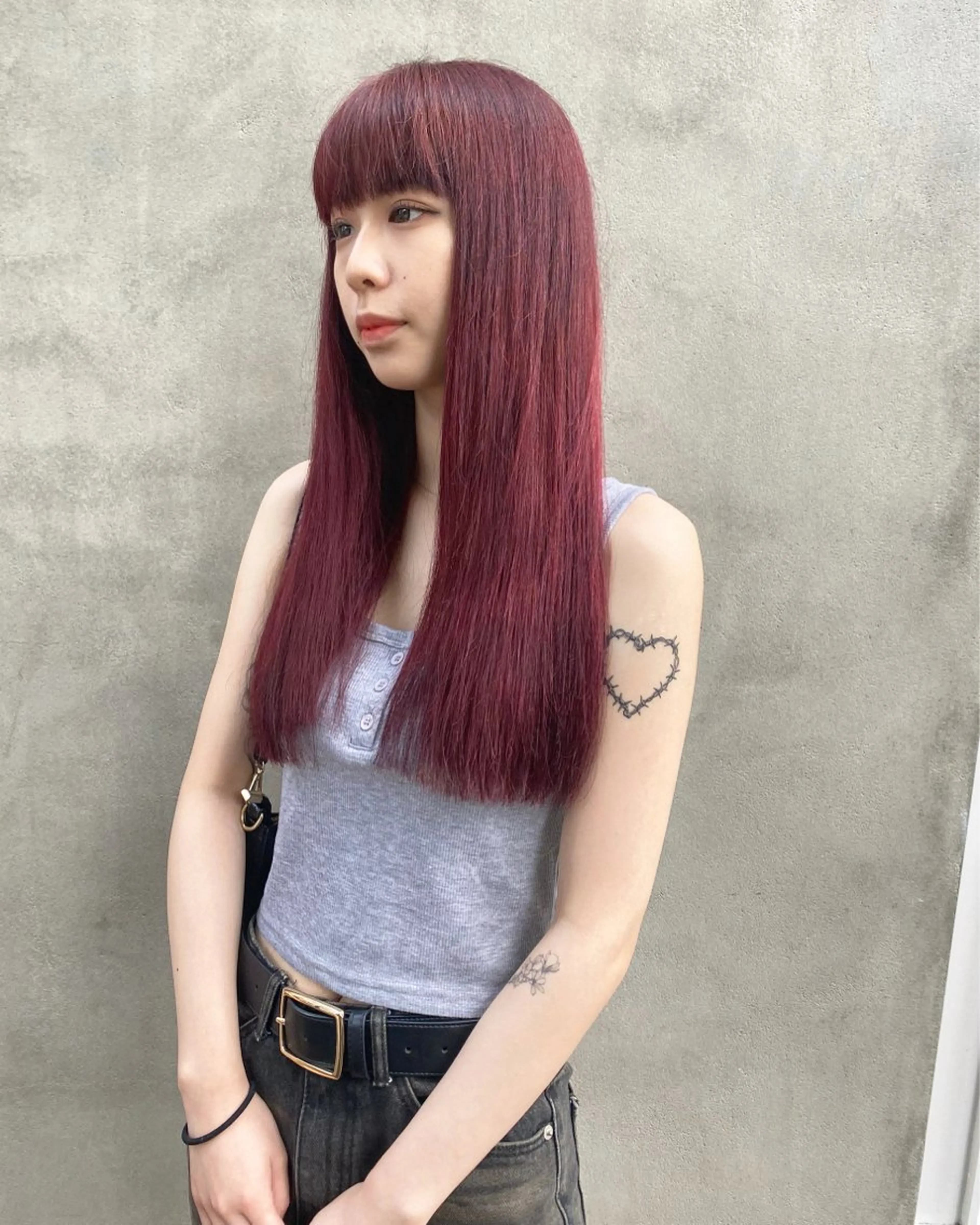 ロング カラー ブリーチ ケアブリーチ ヘアカラー トリートメント SHICENEケイ レイヤーカット🦋のヘアスタイル