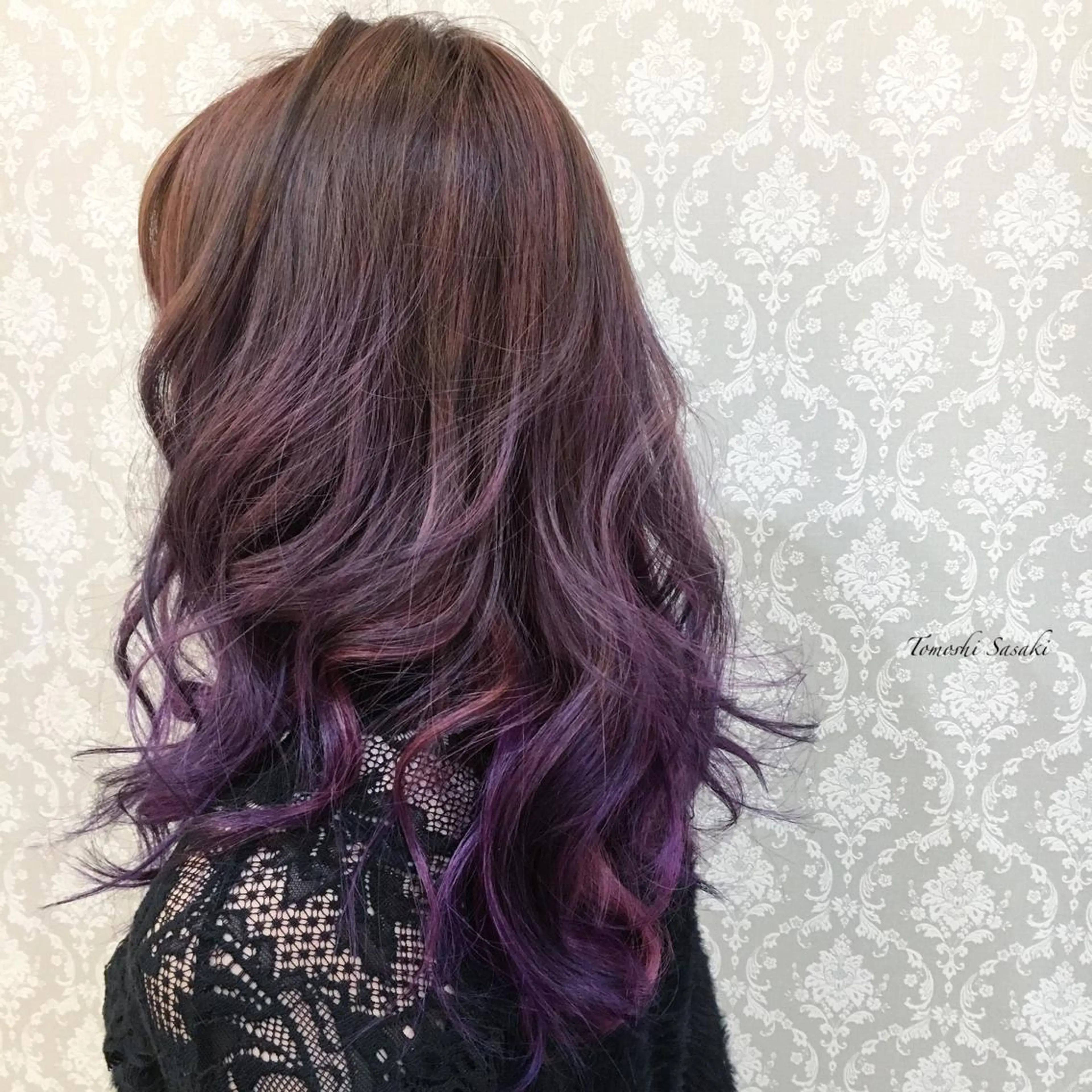 カラー グラデーションカラー ササキ トモシのヘアスタイル