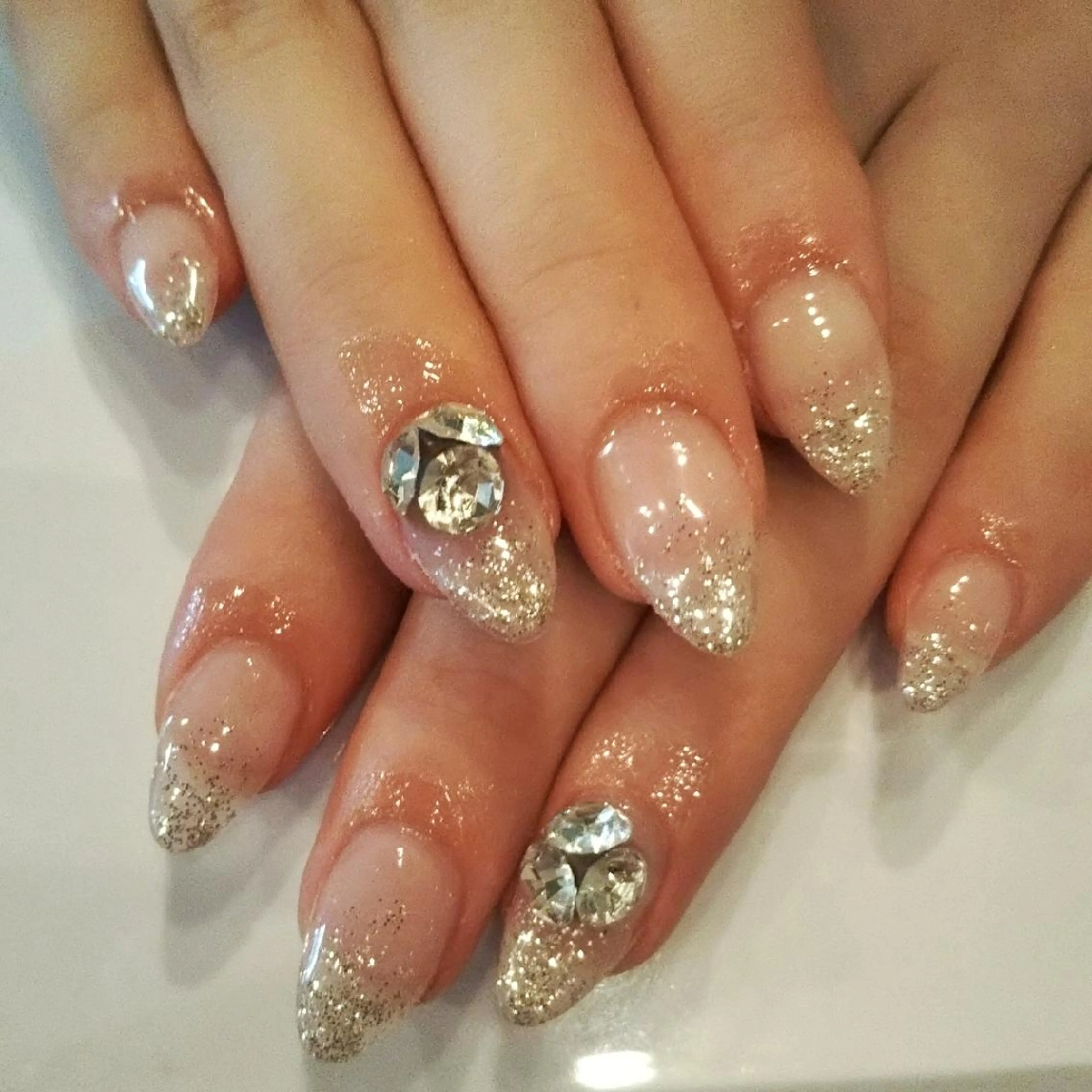 ネイル グラデーション キラキラネイル private salon mieのネイルデザイン